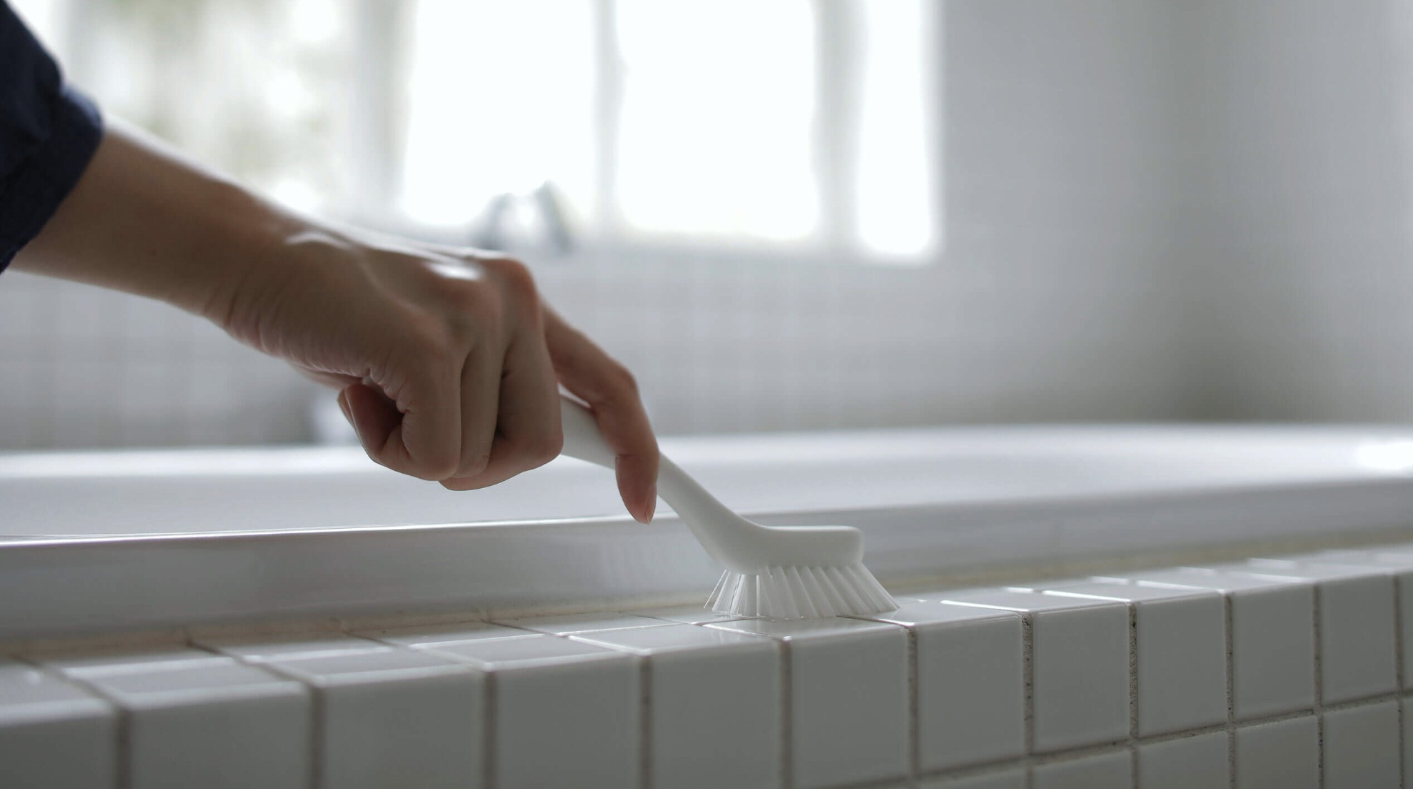 MARNA 日本製好拿握角落邊角磁磚排水孔清潔刷