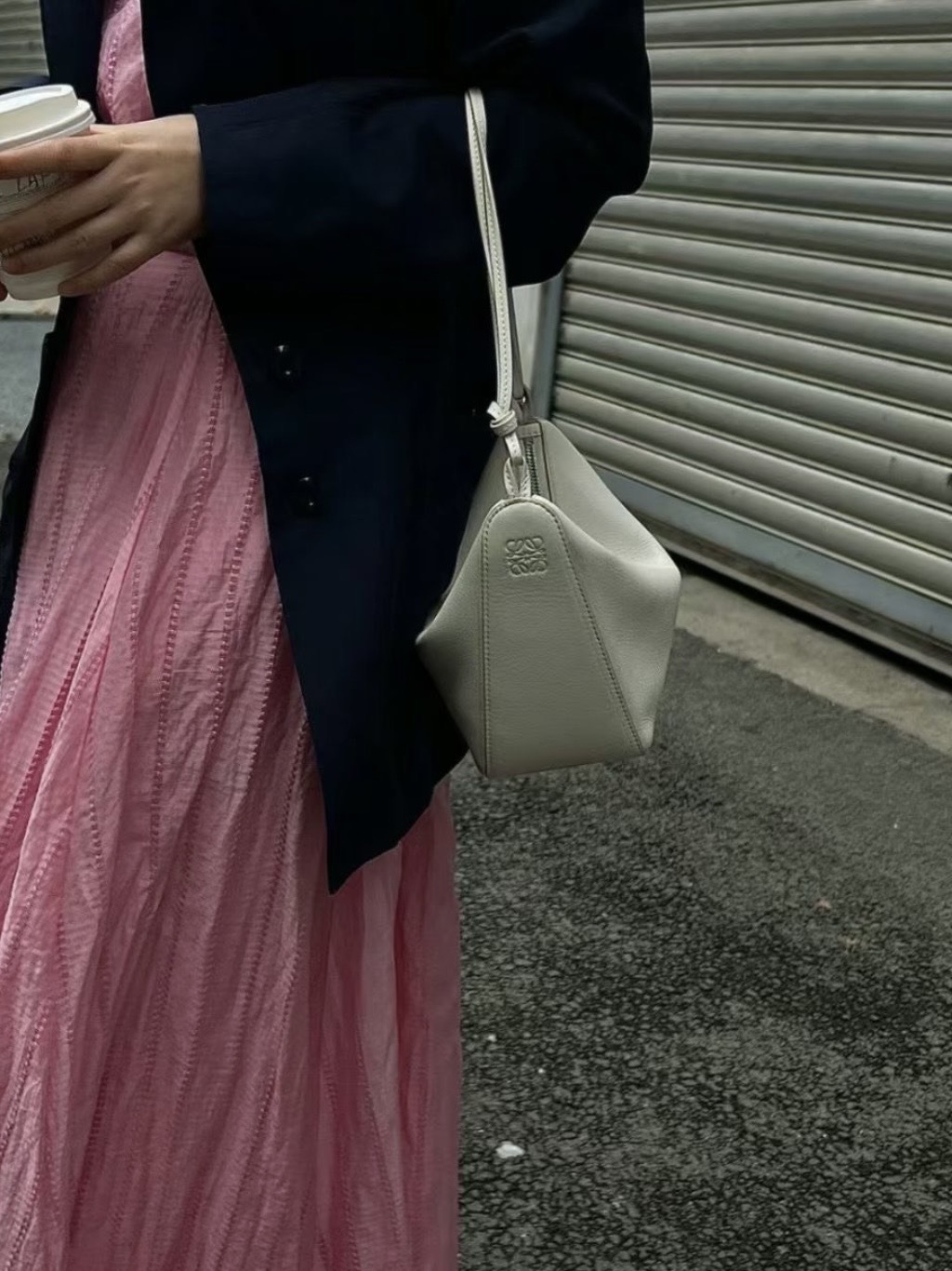 LOEWE Mini Hammock hobo in classic calfskin