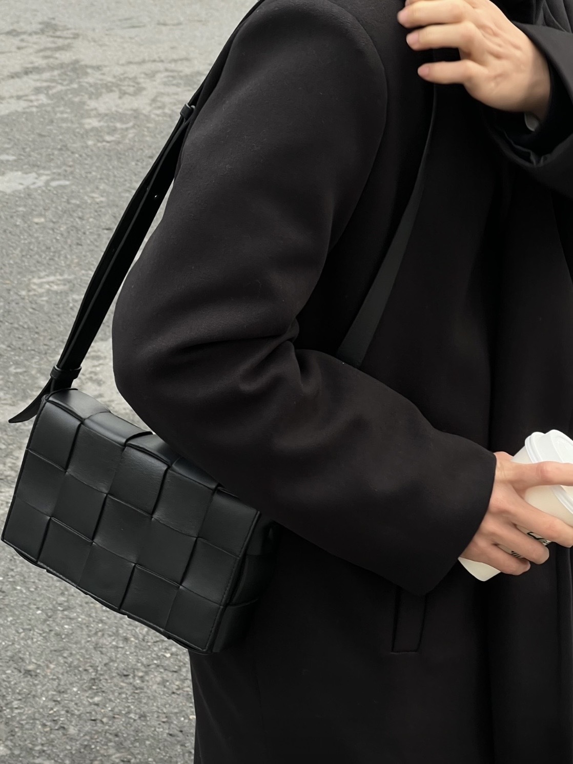 Bottega Veneta BV CASSETTE 金色飾面15格Intreccio編織 羊皮革 豆腐包