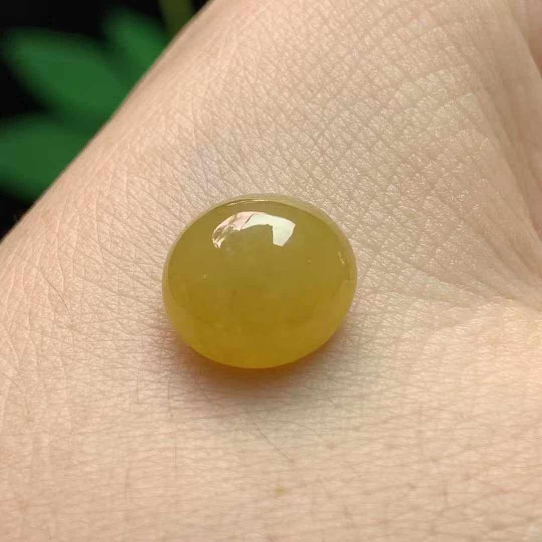 923365 翡翠冰黃蛋面