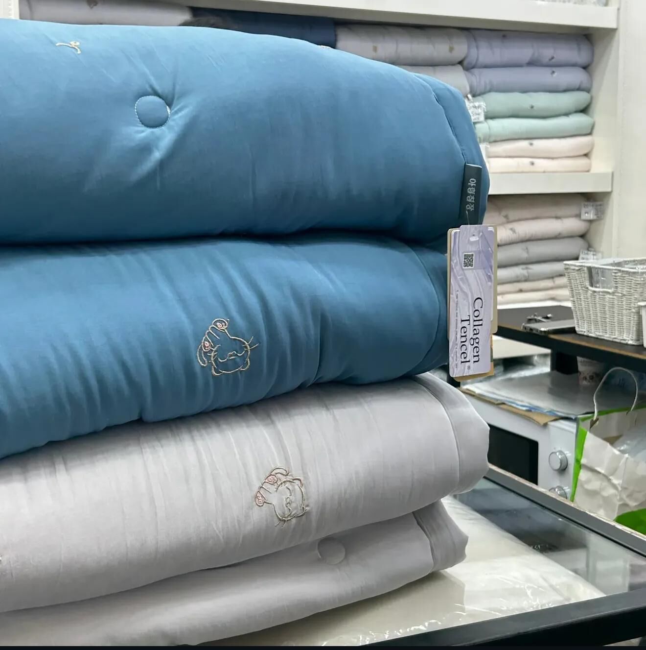 【直播】LL101435 貓貓款四季被 (30%天絲膠原蛋白+70%極細纖維)