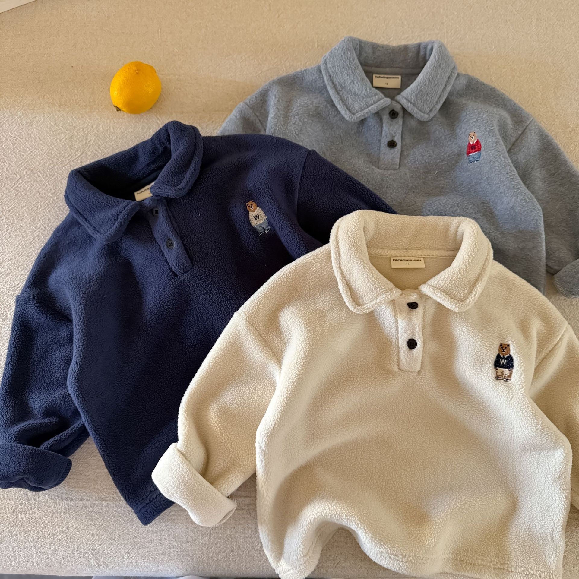 刺繡小熊雙面絨保暖上衣