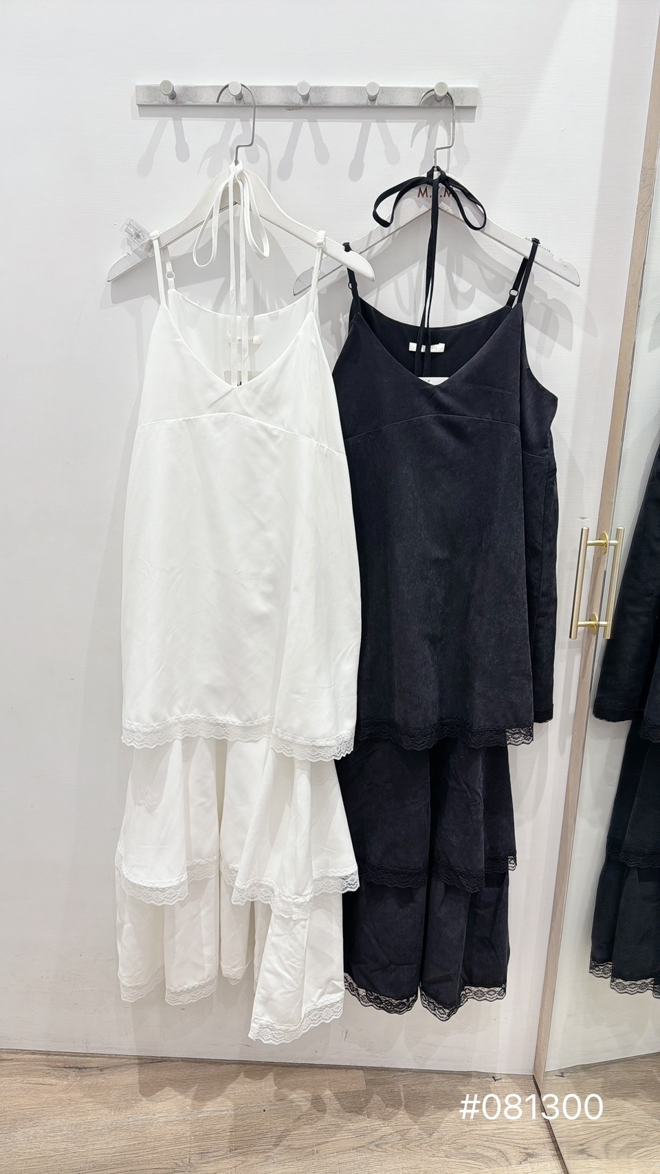 擺蕾絲附綁帶可調肩洋