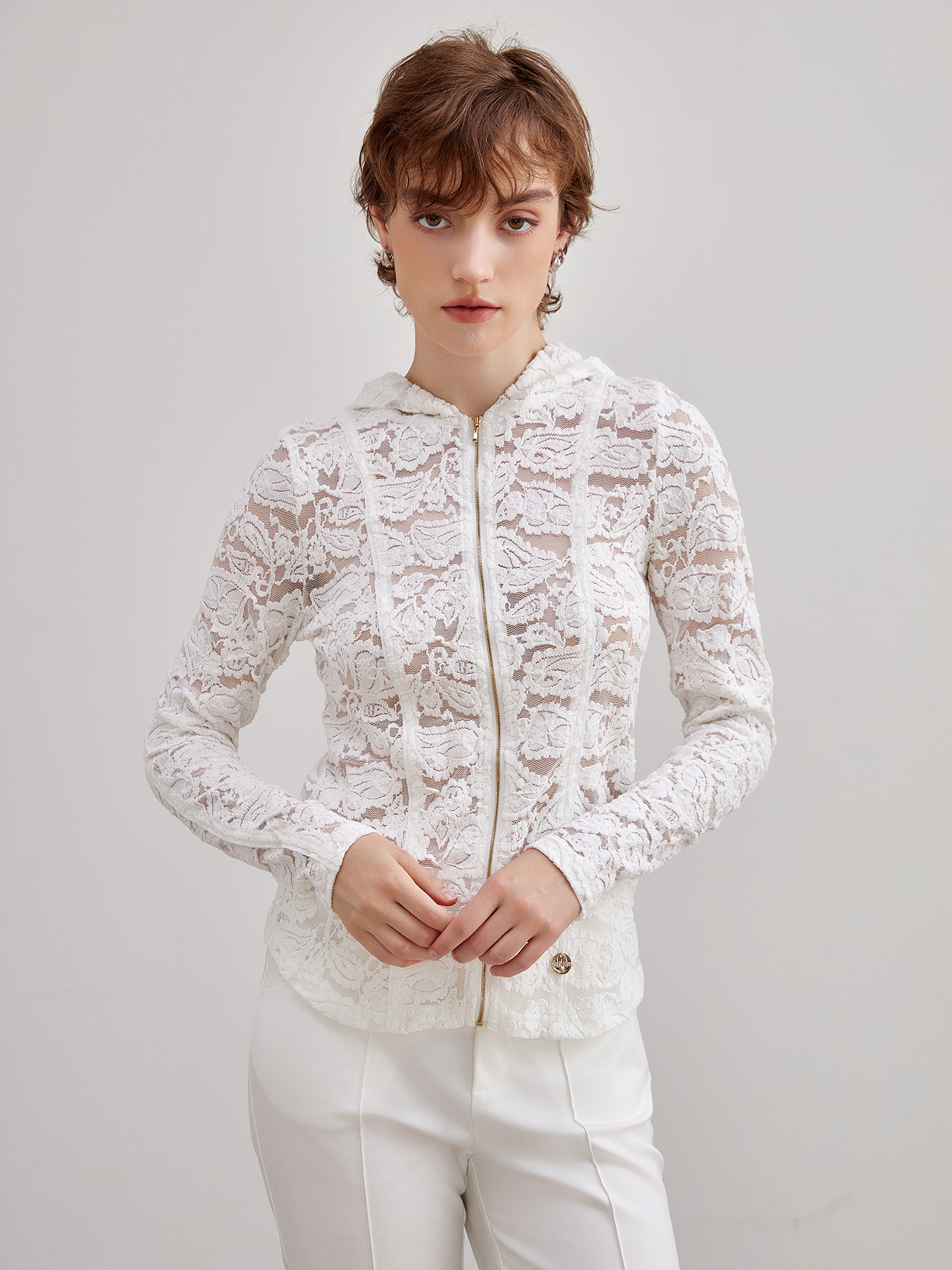 mi-tu 蕾絲拉鏈連帽外套