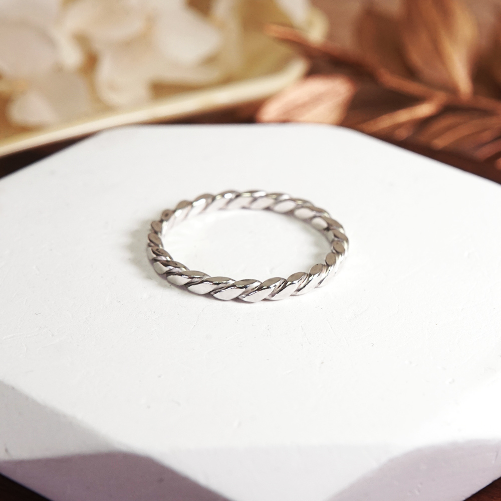 方晶格 細麻花戒 銀白 925純銀戒指 女生戒指 男生戒指 尾戒