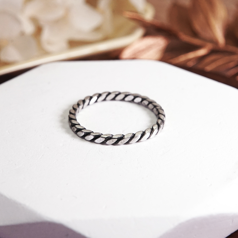 方晶格 細麻花戒 霧黑 925純銀戒指 女生戒指 男生戒指 尾戒