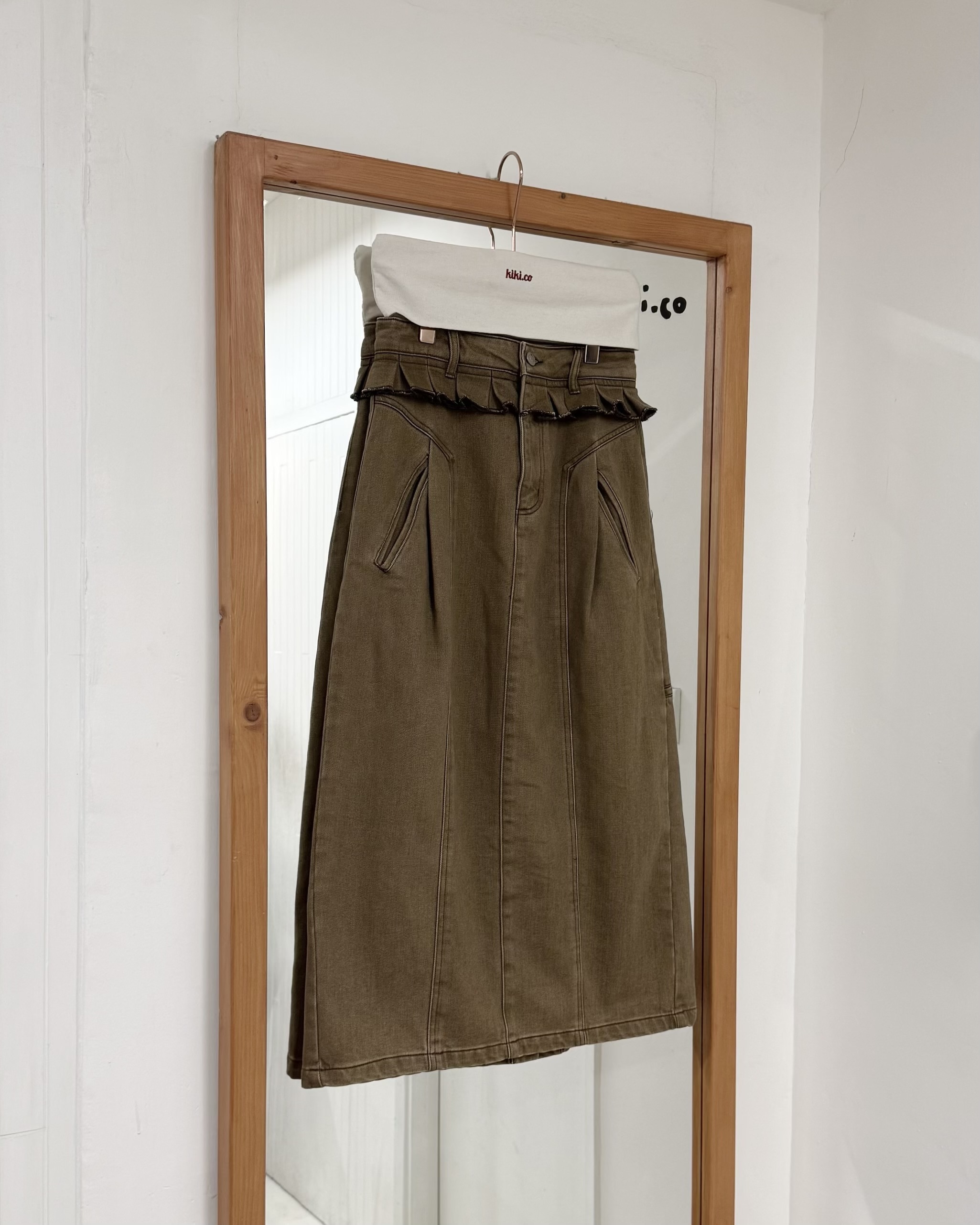 百褶小邊直身牛仔半裙