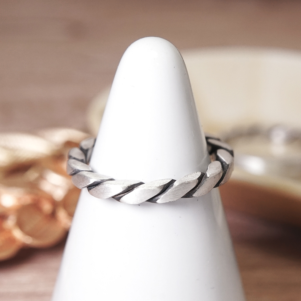 方晶格 寬麻花戒 霧黑 925純銀戒指 男生戒指