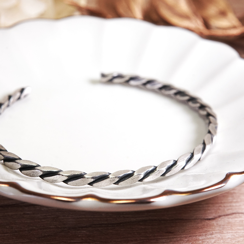 方晶格 麻花手環 霧黑 925純銀手環 開口式 C型手環