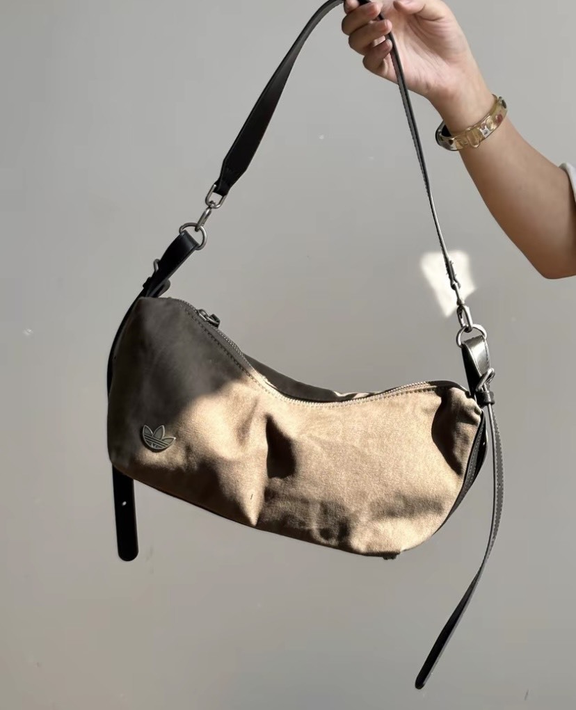 ADIDAS ORIGINALS 腋下包 單肩包 金屬小標 橄欖棕 棕色 KT0864 KT0865