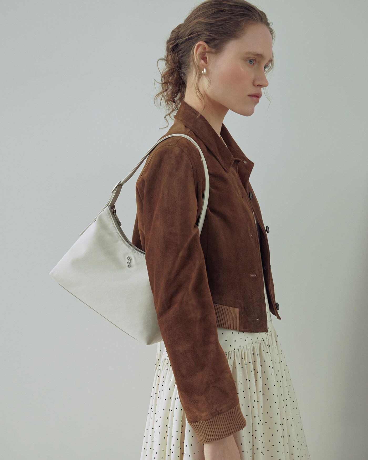 韓國濟州島 Mucu And Ebony 小標 吊飾 尼龍 腋下包 單肩包 兩色