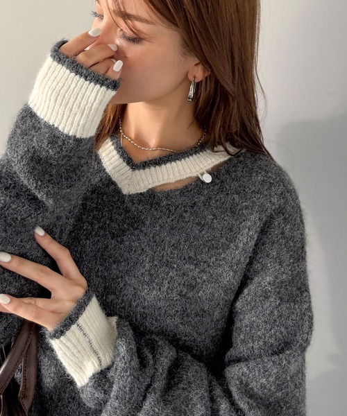 日本🇯🇵連線 Mily Bilet V領開洞鈕扣針織套頭衫 開衩設計 V領 針織 寬鬆 套頭衫 長袖 3色(任買兩件711免運)/預購