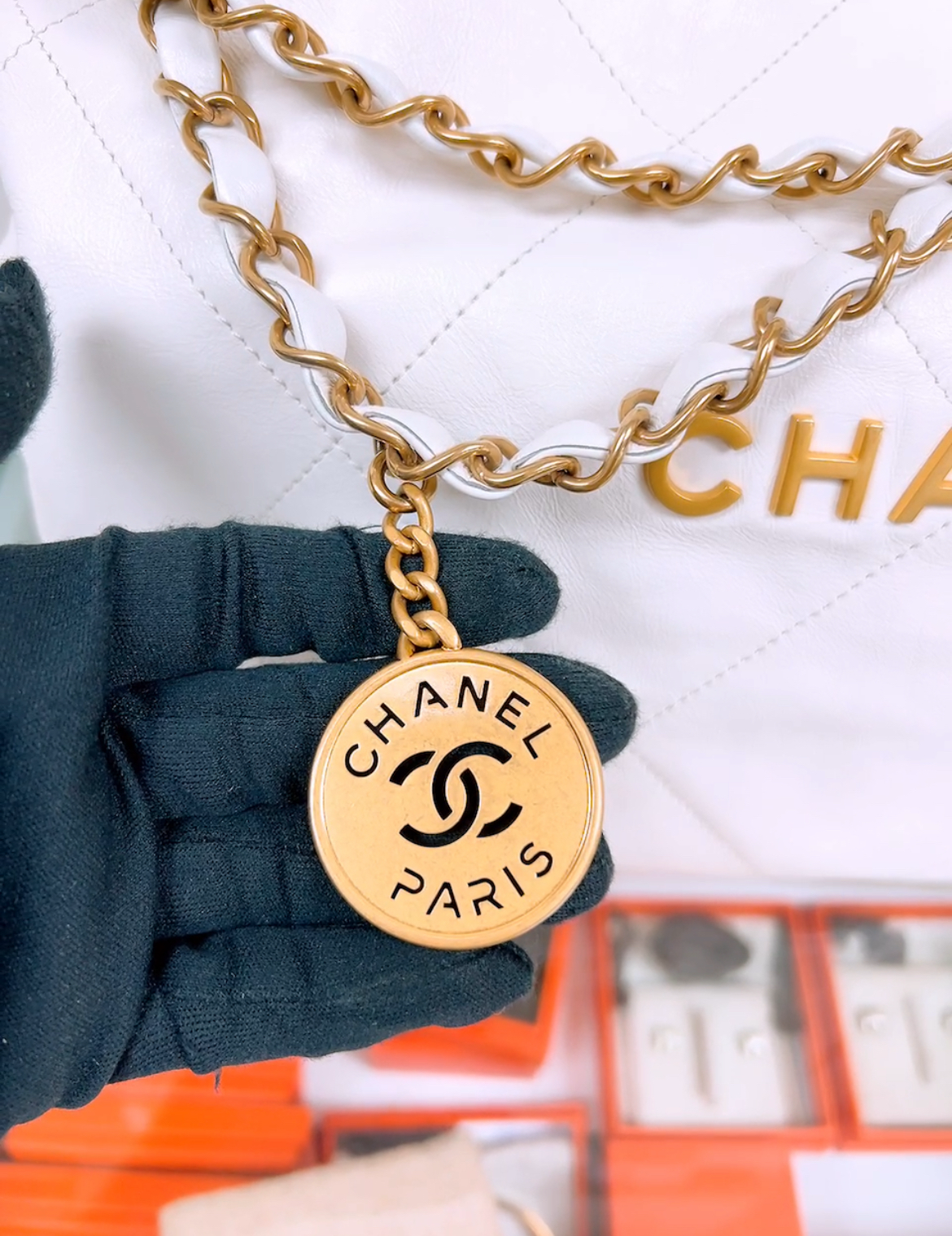 Chanel 22 small white GHW