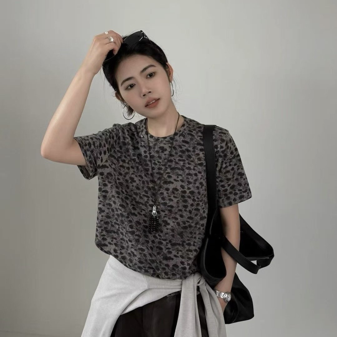 短袖豹紋上衣