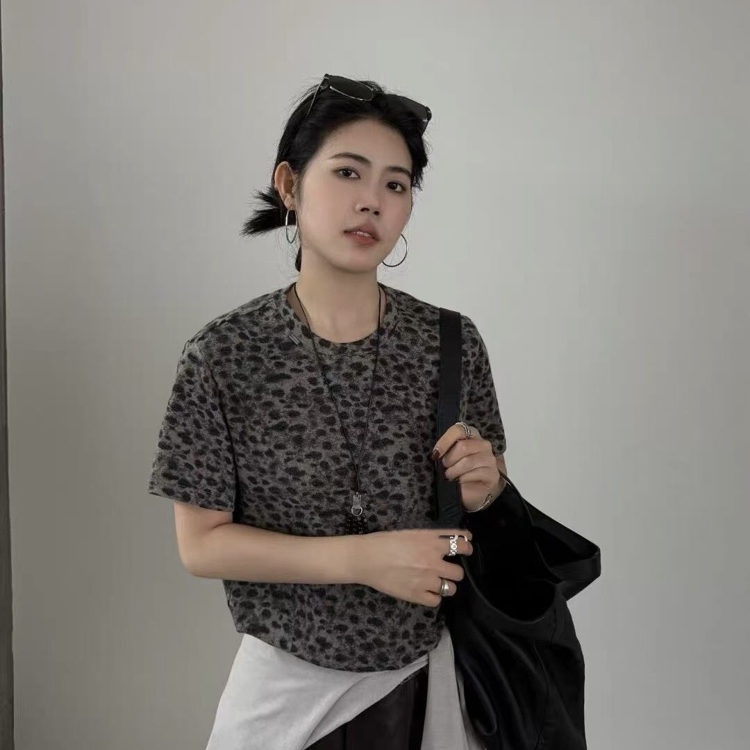 短袖豹紋上衣