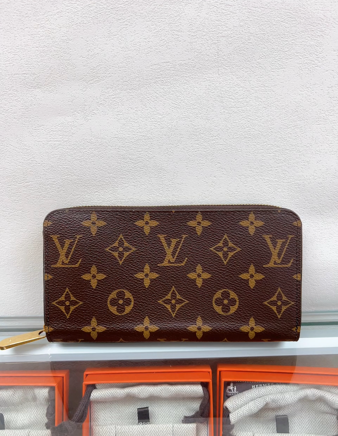 *Unused* Lv zipped long wallet (brown monogram)