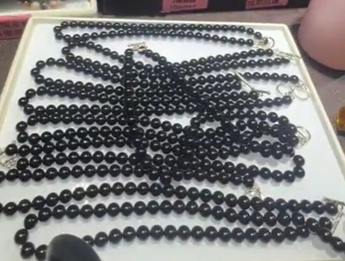 251013 - D18 8mm+黑曜石OT扣鎖骨鏈