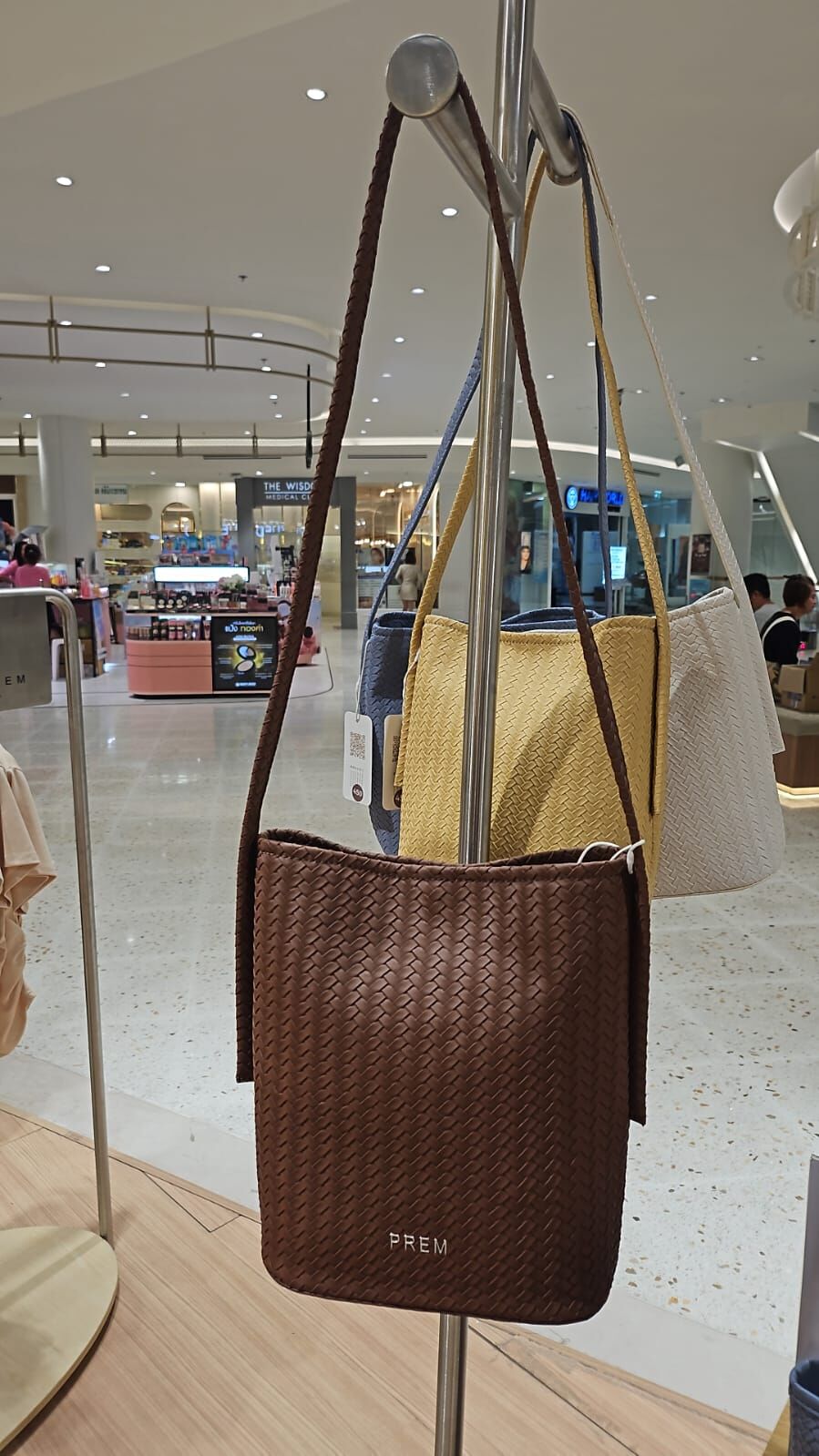 泰國連線 PREM壓紋水桶斜咩袋（T10 PR460）