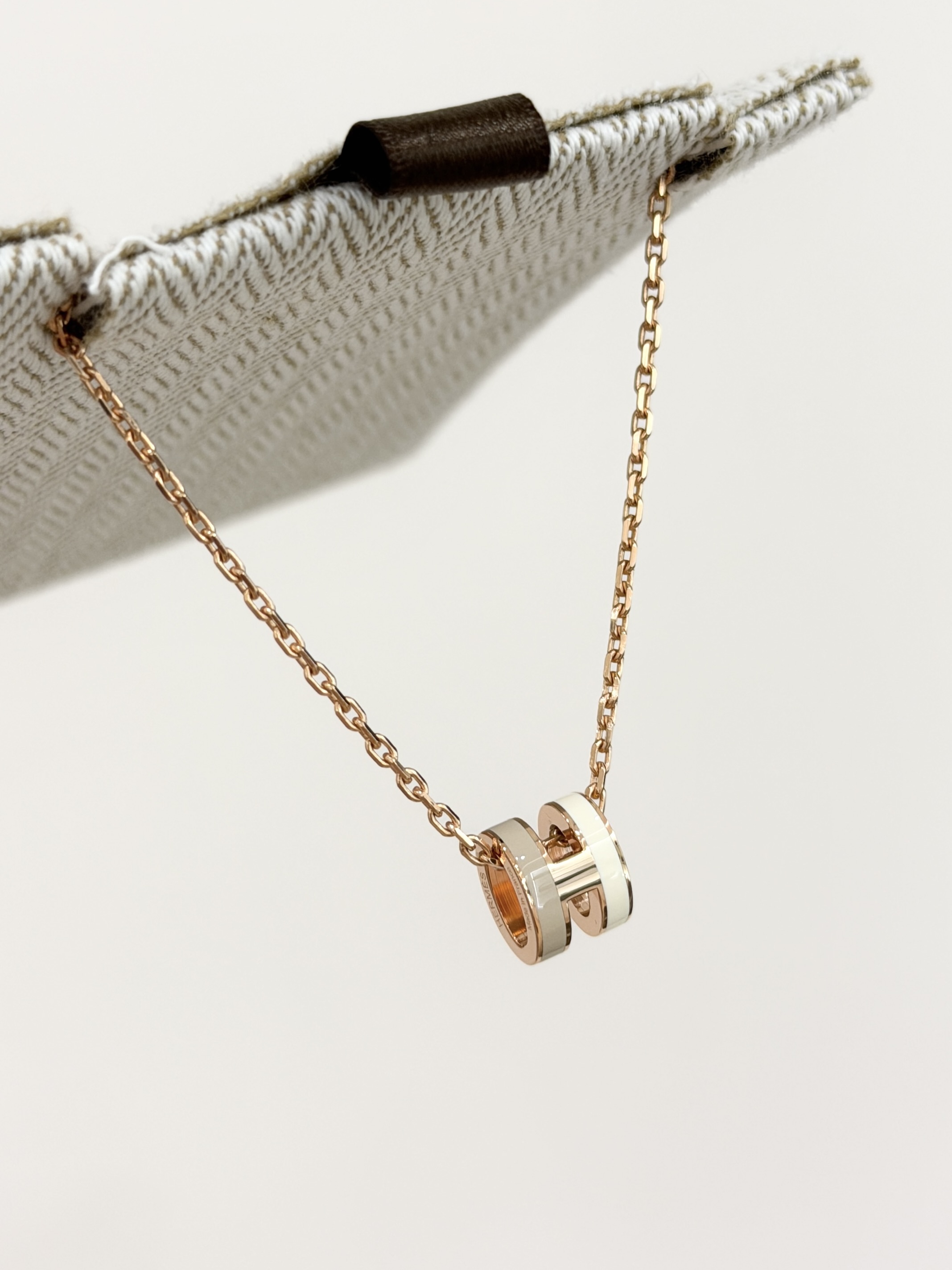 HERMÈS Mini Pop H Rocabar Pendant
