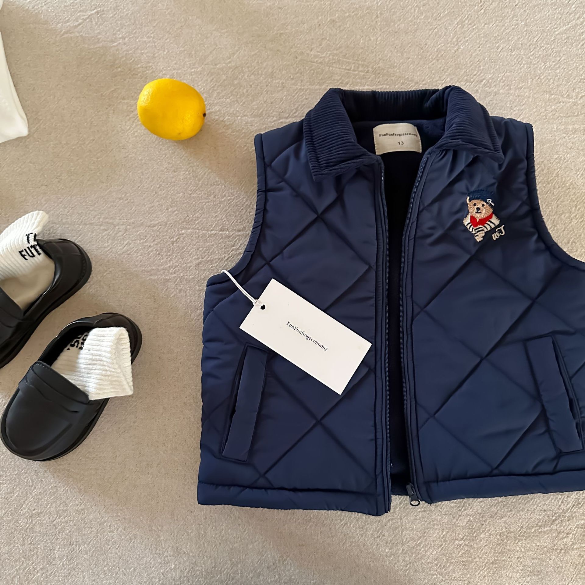 刺繡小熊保暖背心