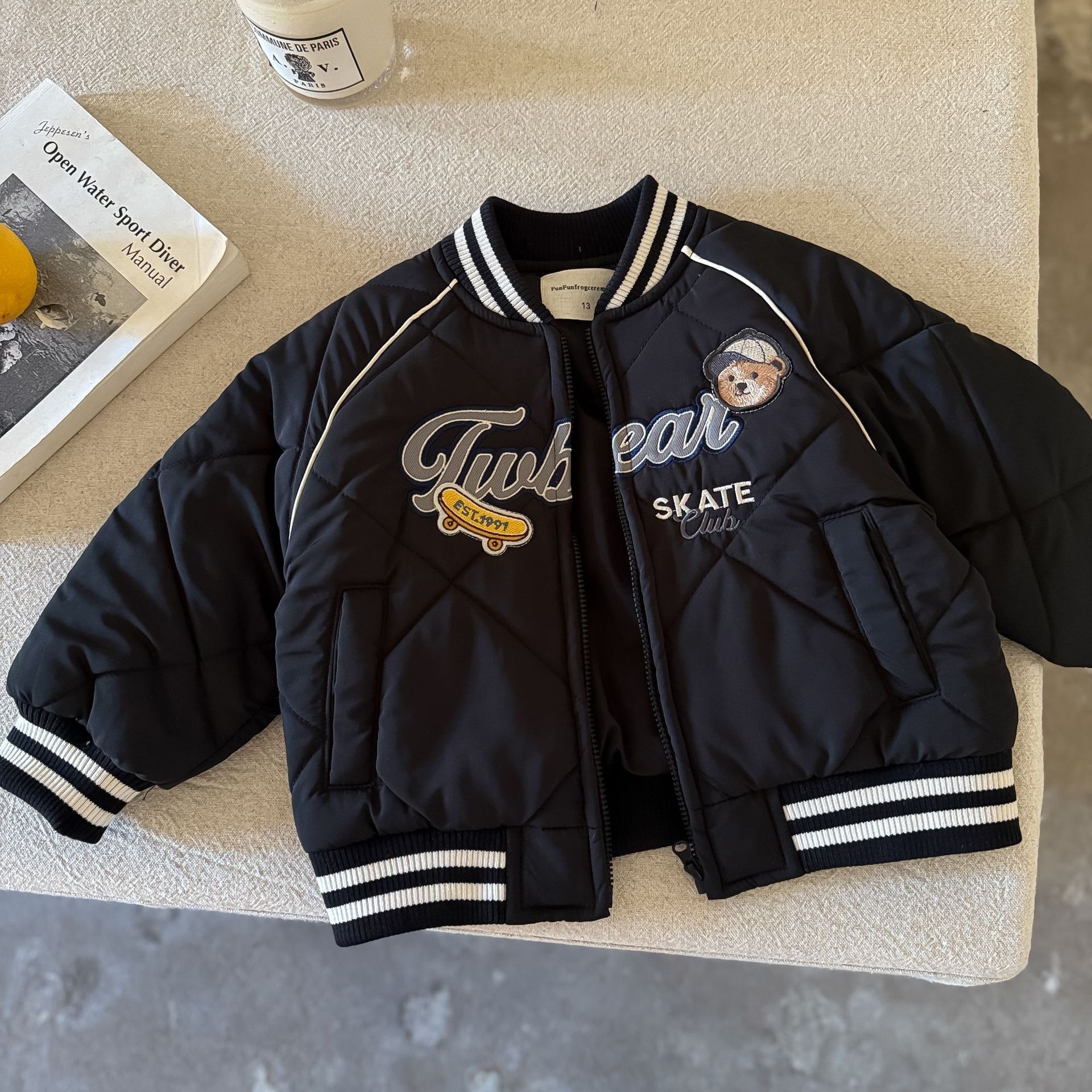 三色刺繡小熊保暖加厚棒球外套