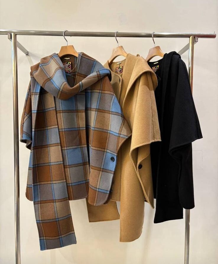 (現貨 格仔) DK03    韓風高質羊毛斗蓬   長 29 $1269   羊毛90%  校長靚價