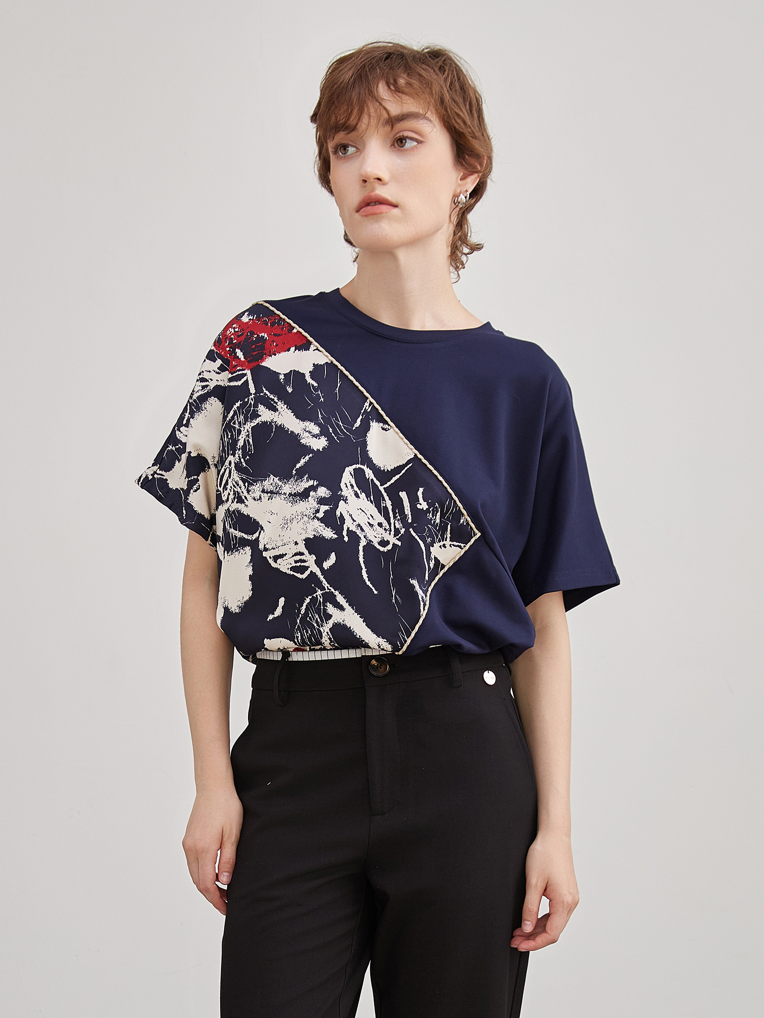 mi-tu 水墨畫印花圓領T恤