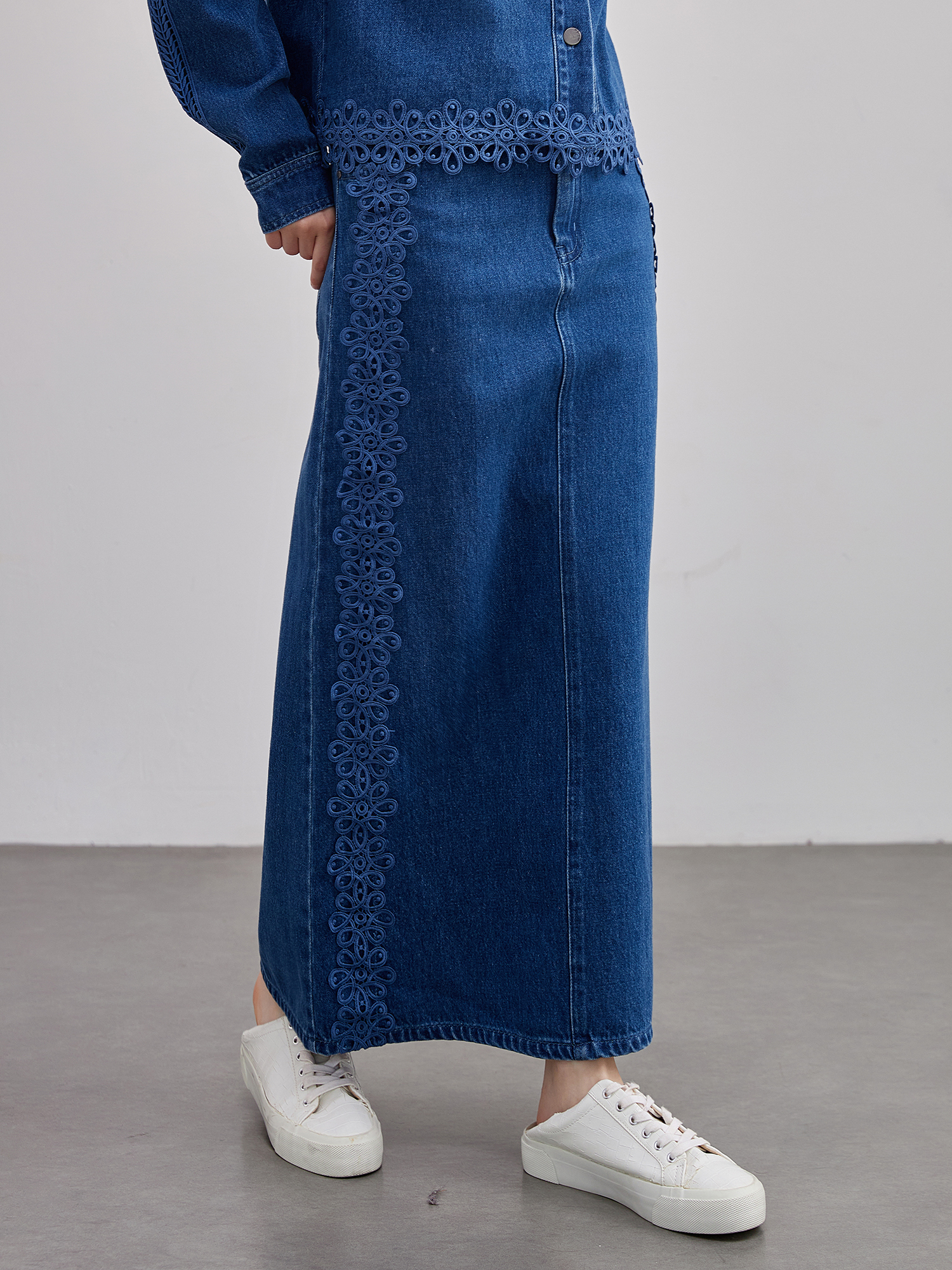 mi-tu 蕾絲拼接牛仔半身裙