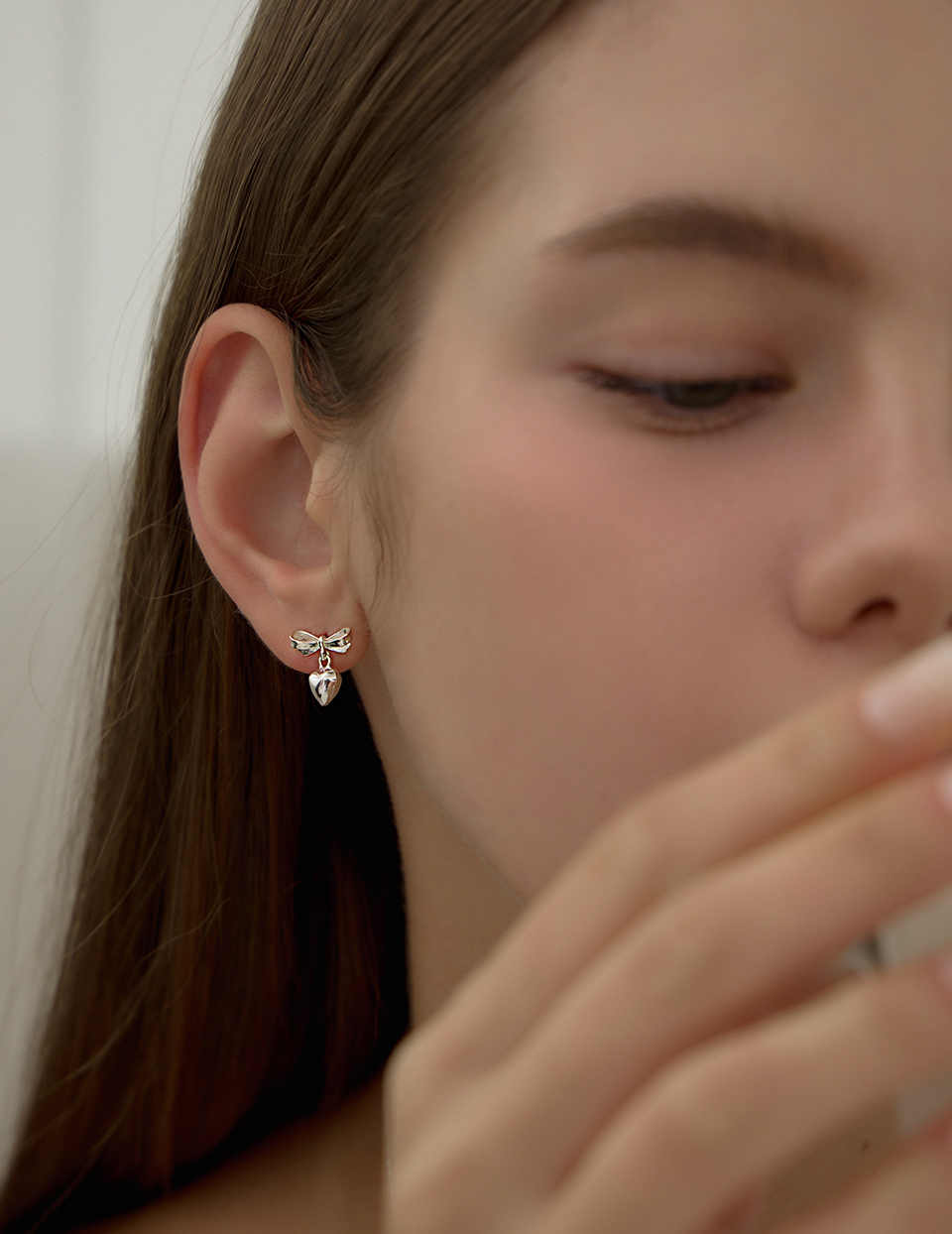 【925純銀】優雅領結串心。針式耳環