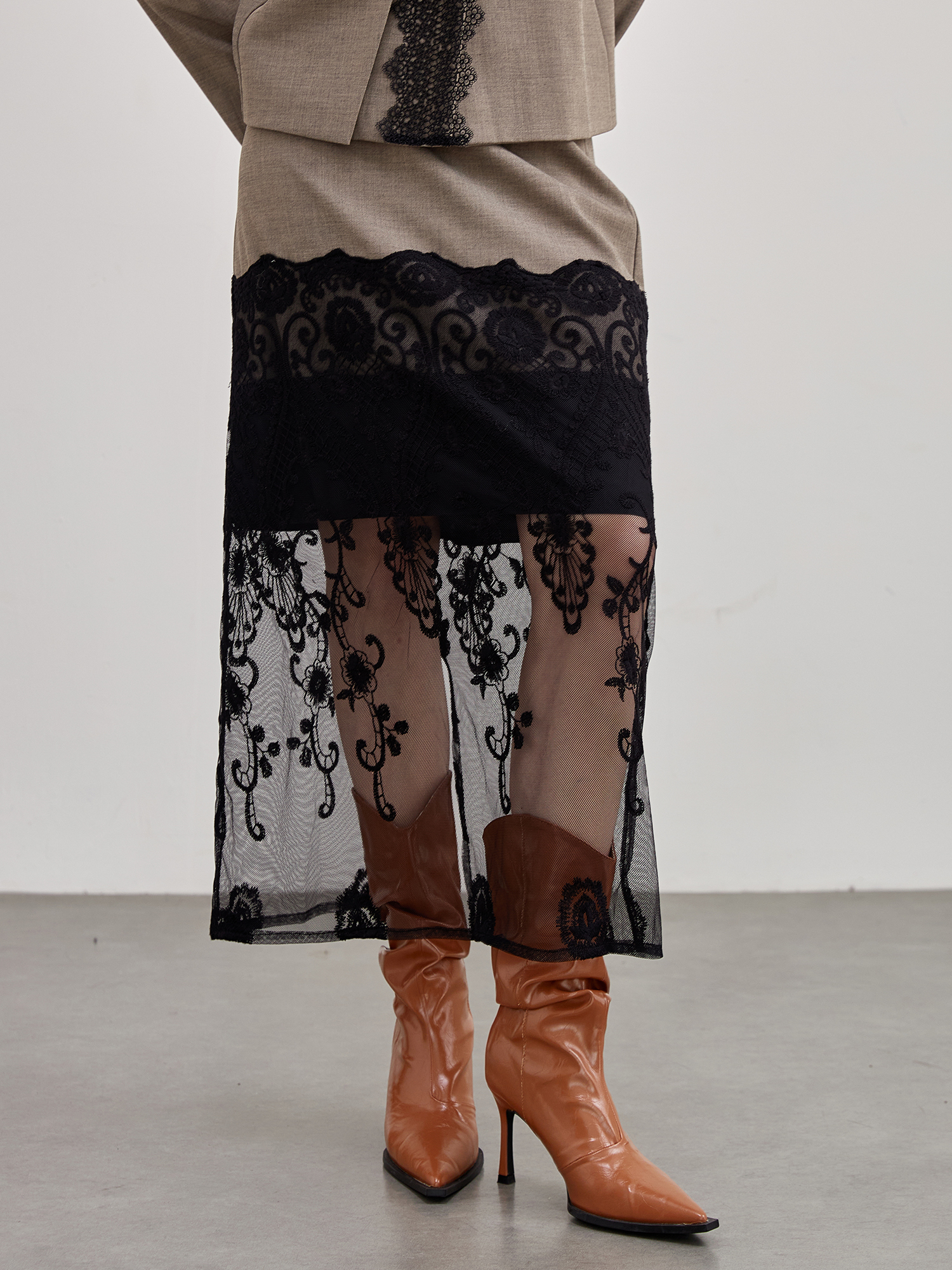 mi-tu蕾絲拼接西裝裙