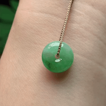 923360 翡翠飄綠平安扣 (11.8mm直徑)