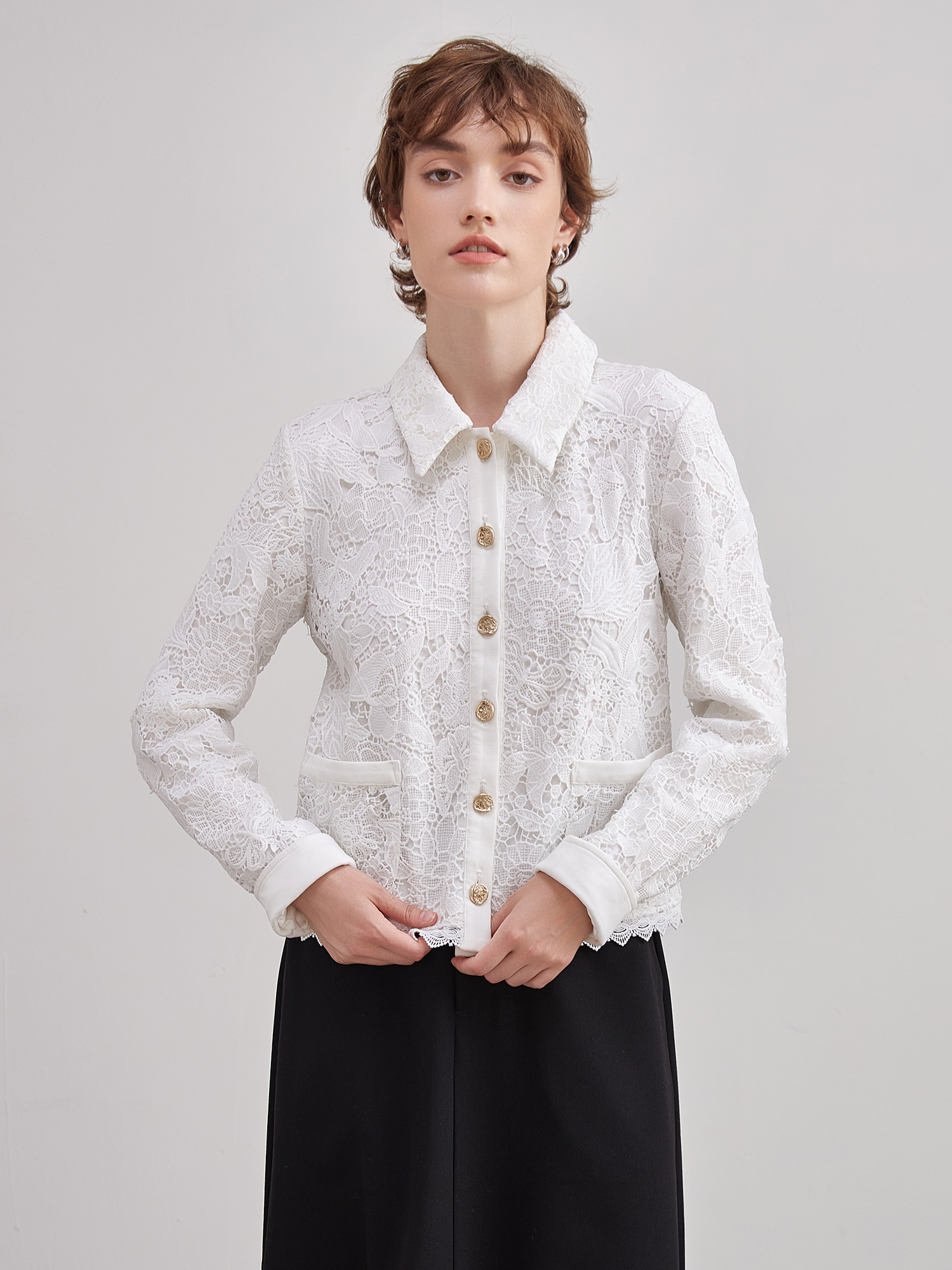 mi-tu蕾丝衬衫外套