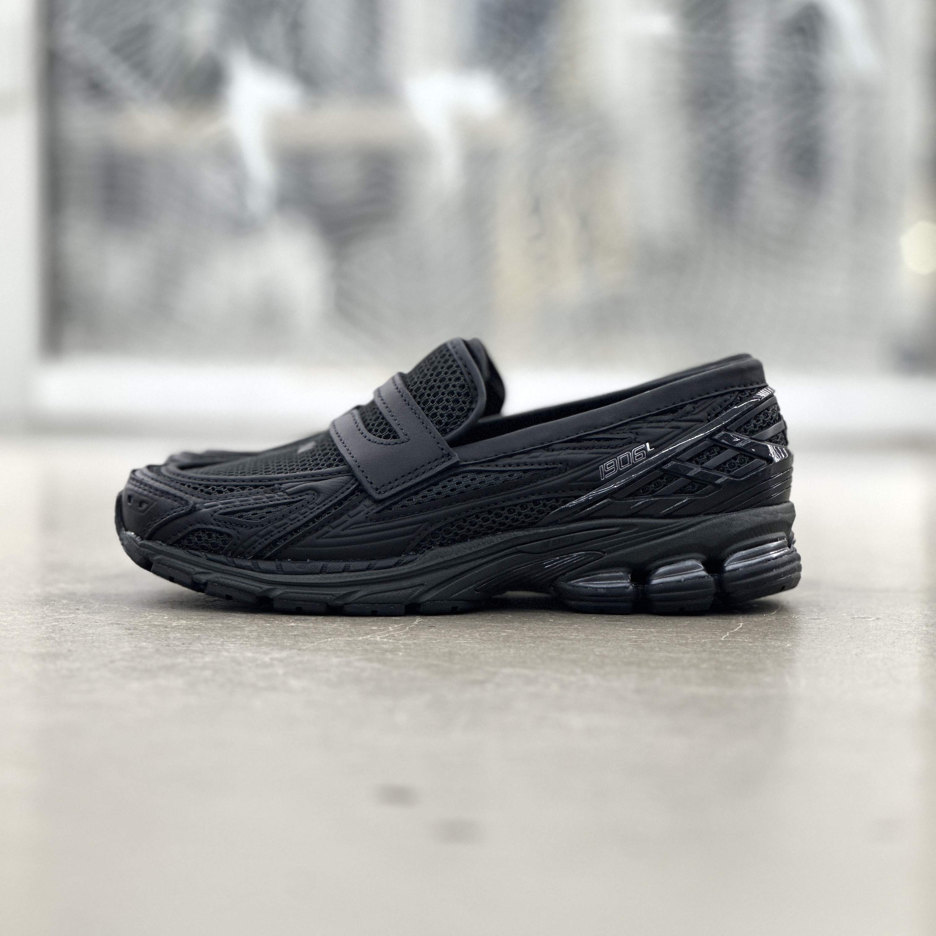 New Balance U1906LAI