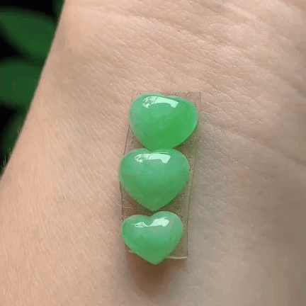 923364 翡翠飄綠愛心一手