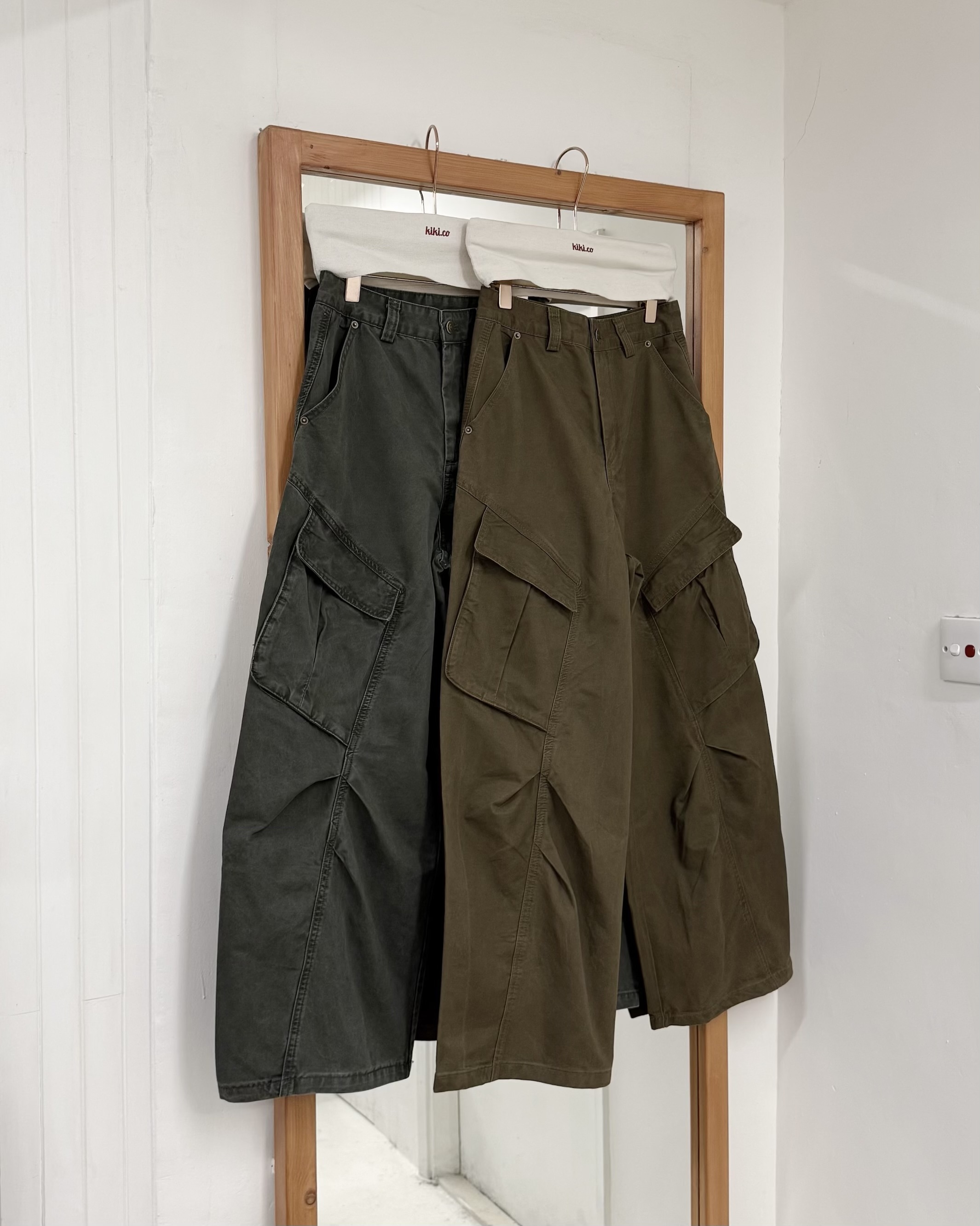 雙側立體口袋長褲