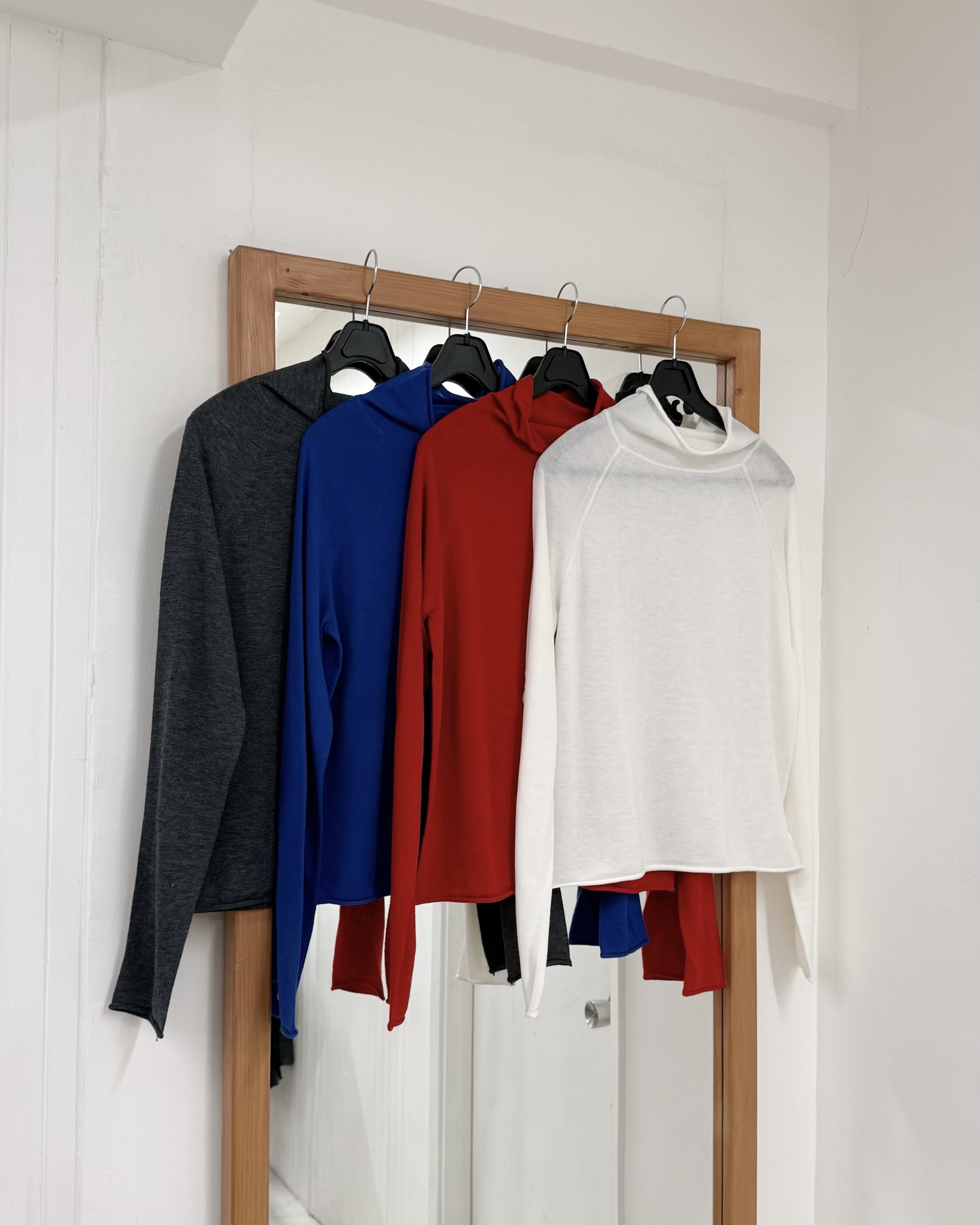 羊毛樽領舒服薄身打底上衣