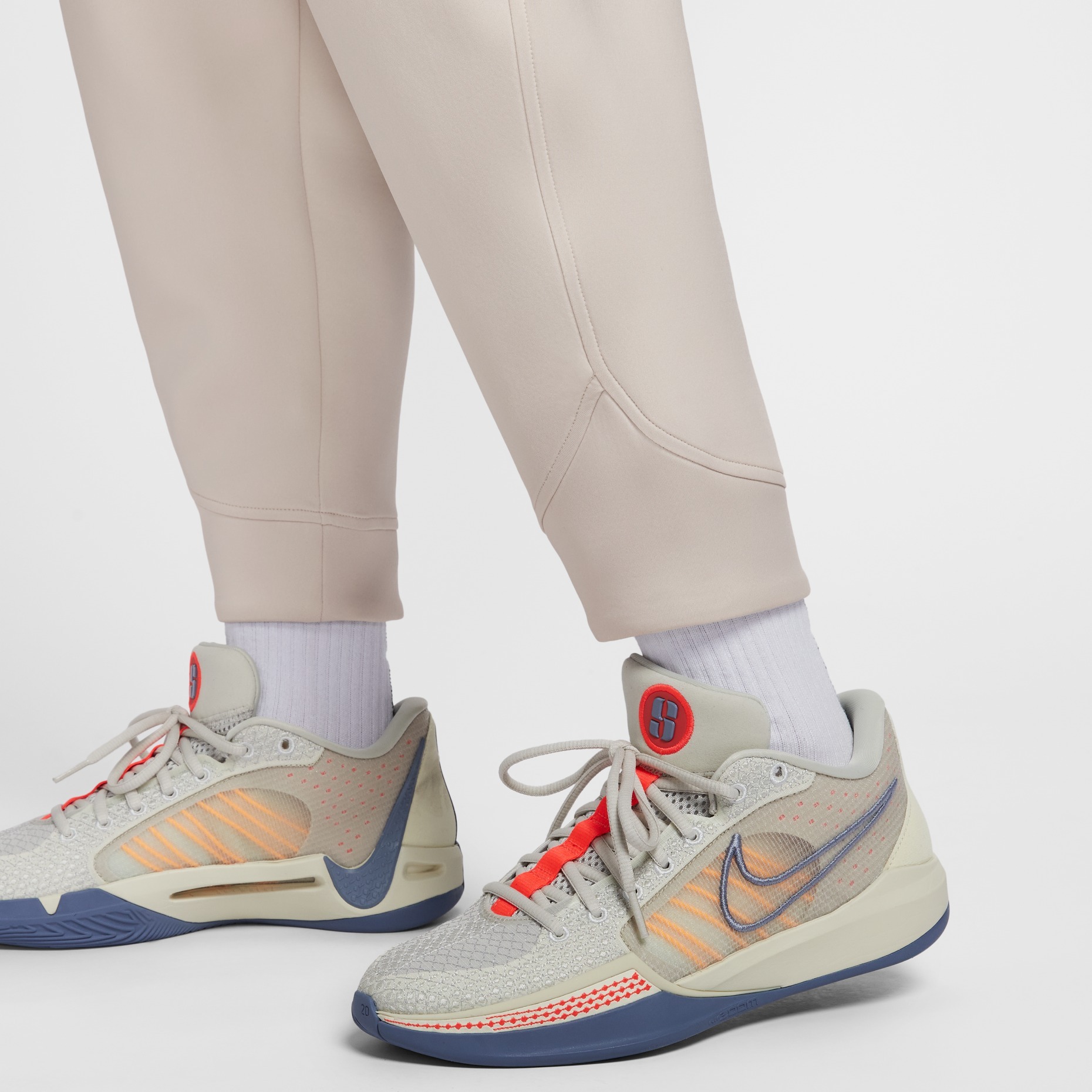 女款 NIKE W SABRINA Dri-FIT PANTS 杏色 抽繩 乾爽 運動褲 長褲【IH3920-104】