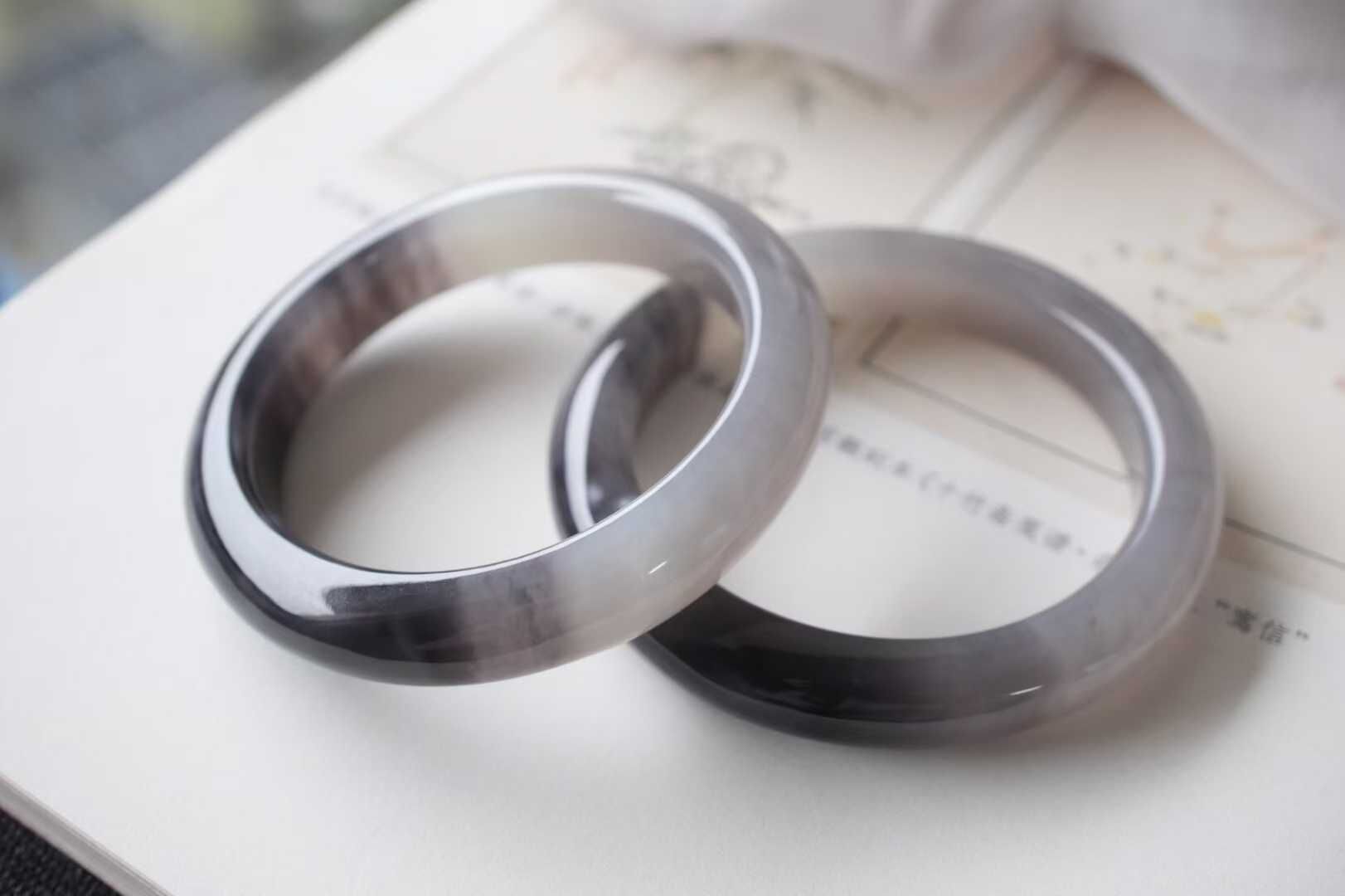 52mm，53mm和田玉冰底老料半山半水煙紫平安鐲,天然和田玉軟玉