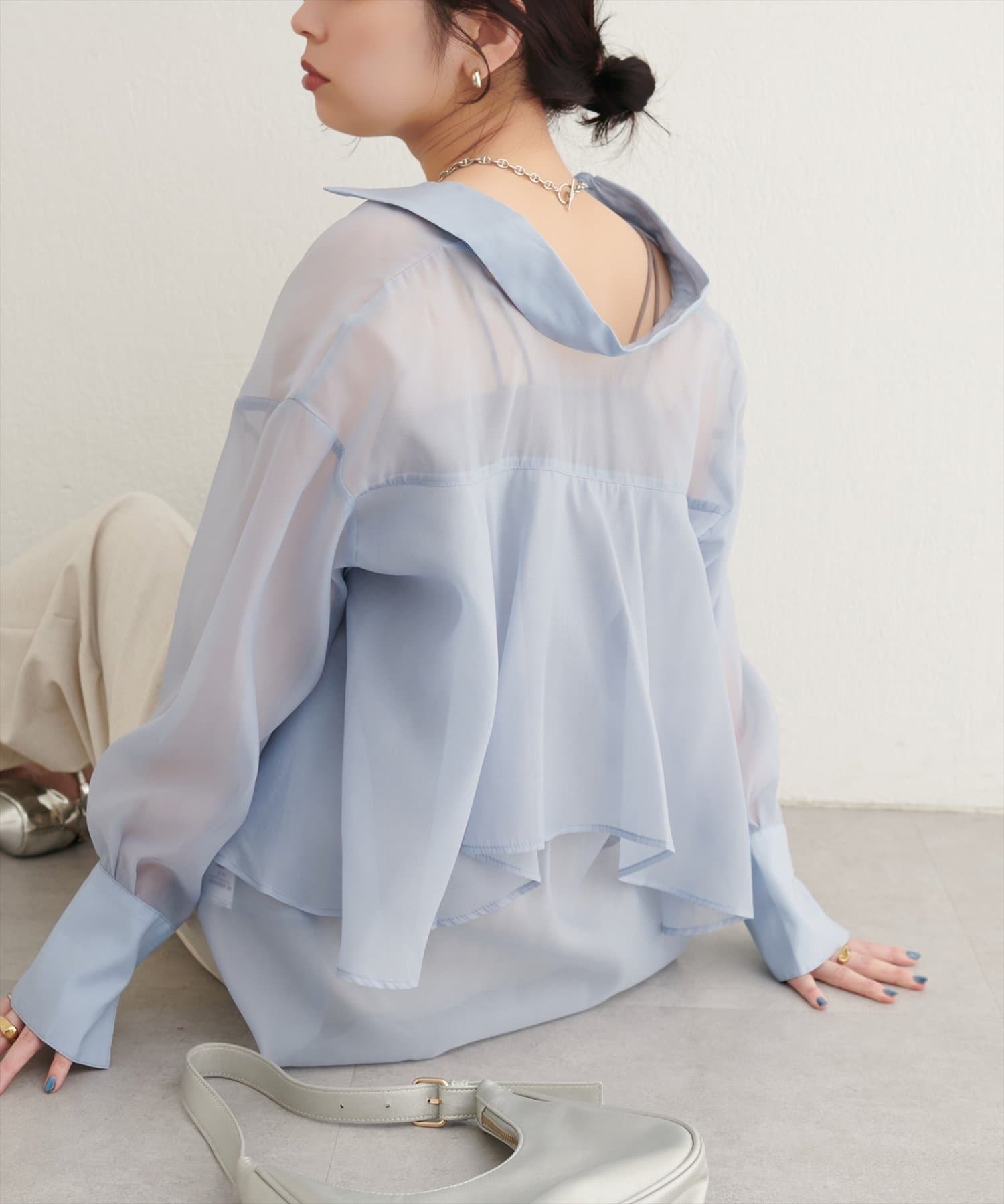 natural couture(ナチュラルクチュール)  WEB限定 /【大人ナチュ】バックフレアシャツ薩克斯藍（0352040490）