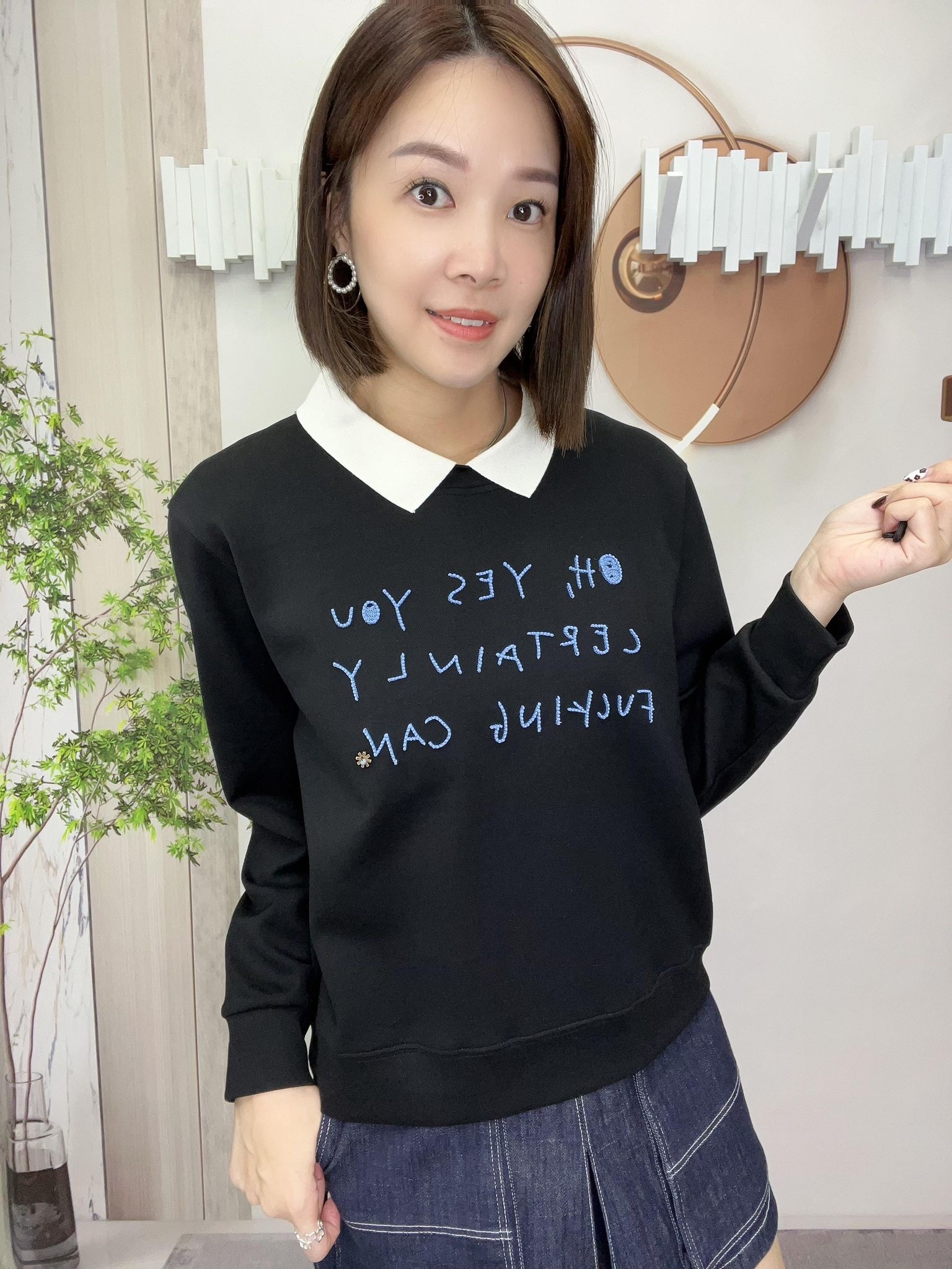 Mar 反領英文字top~125AF