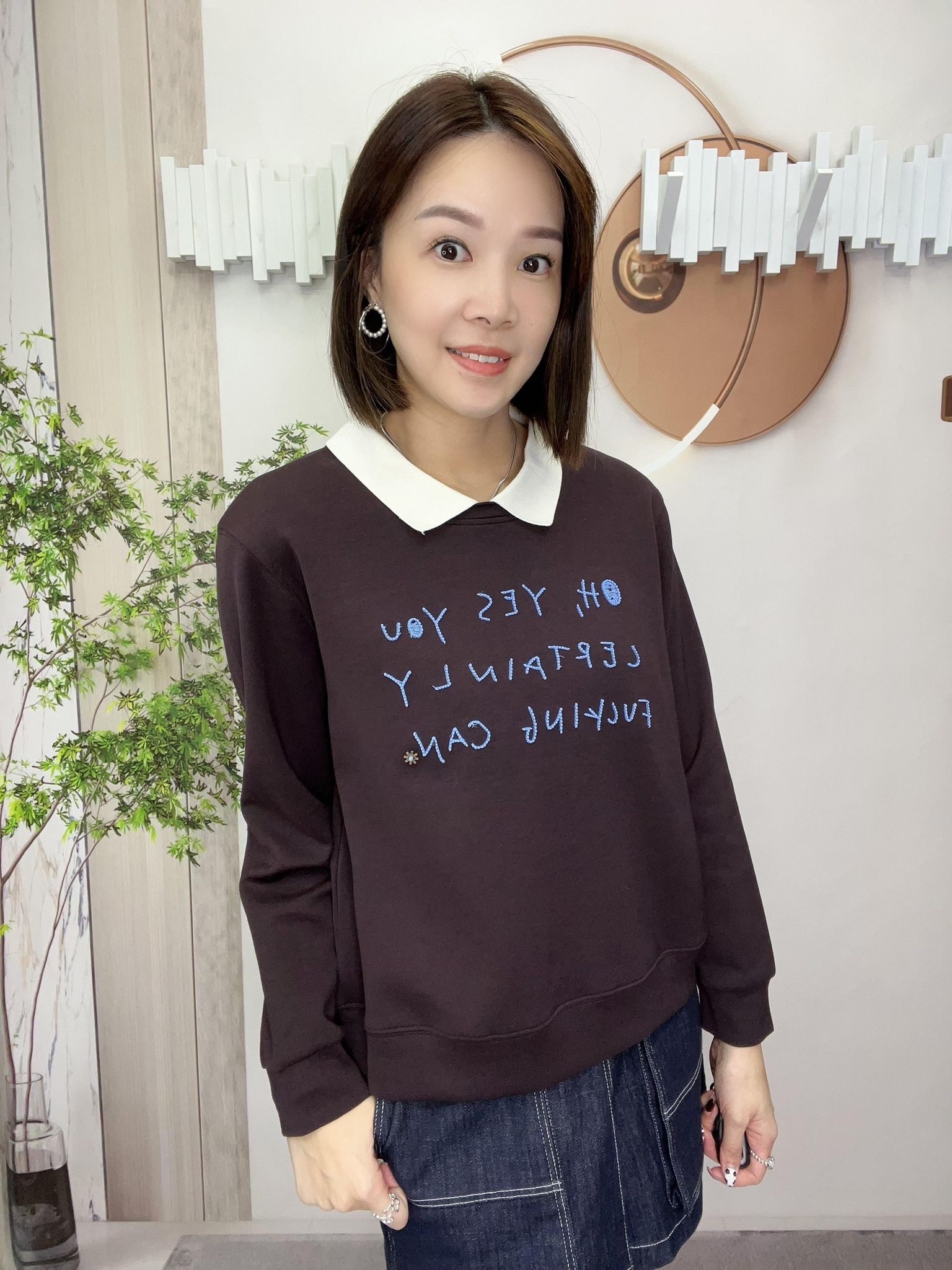 Mar 反領英文字top~125AF