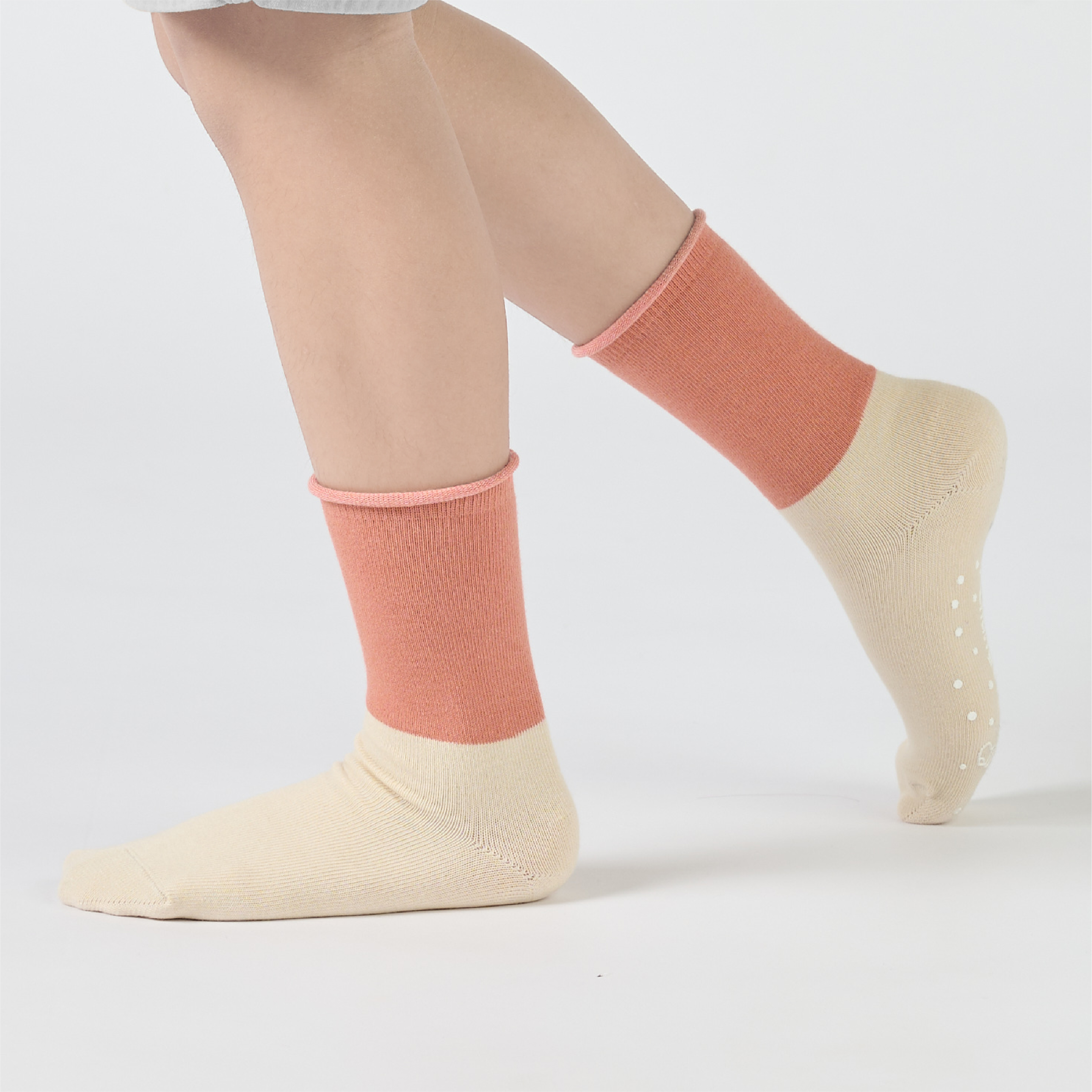 捲一點點〈膚〉