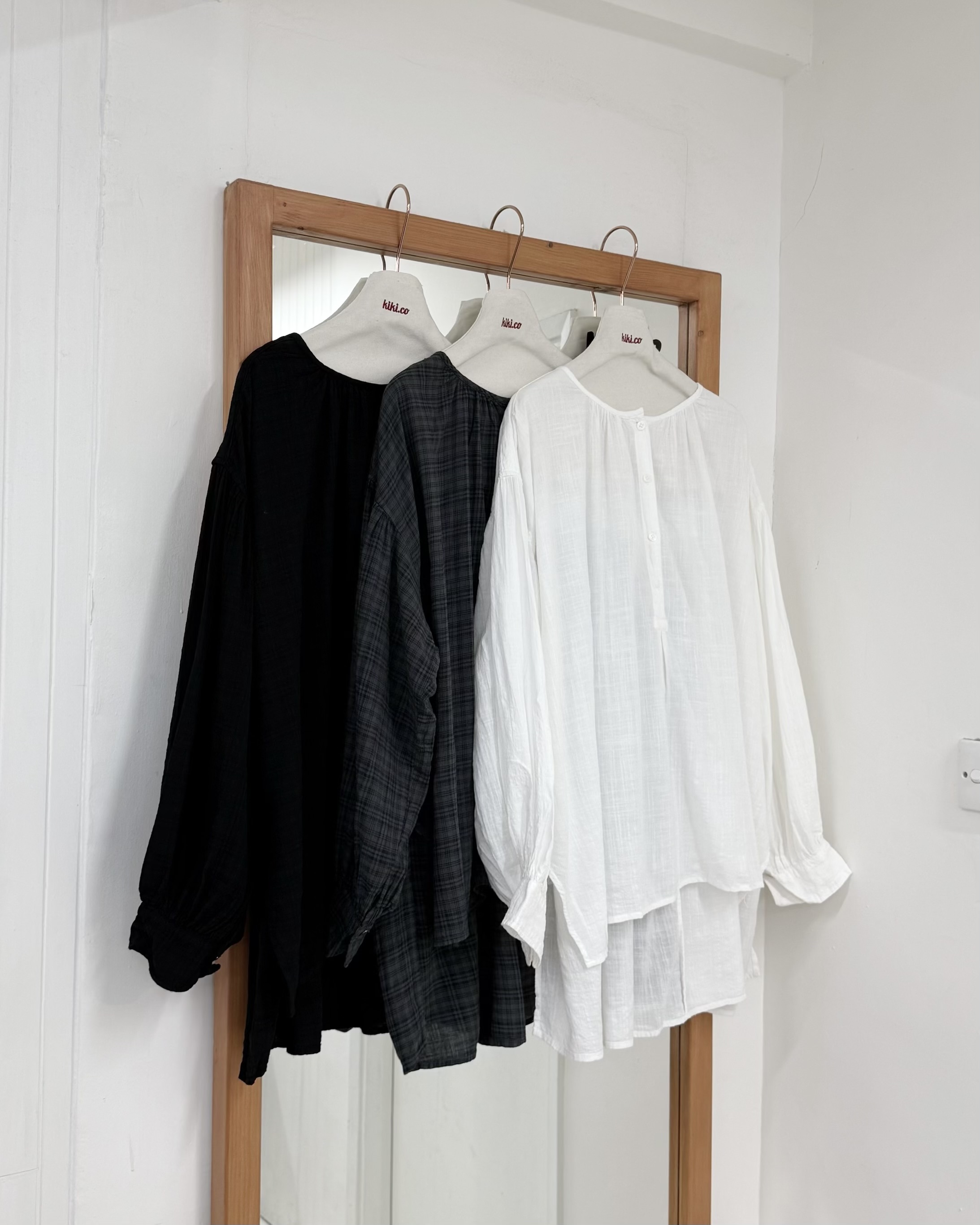 暗格紋棉質前短後長長袖上衣