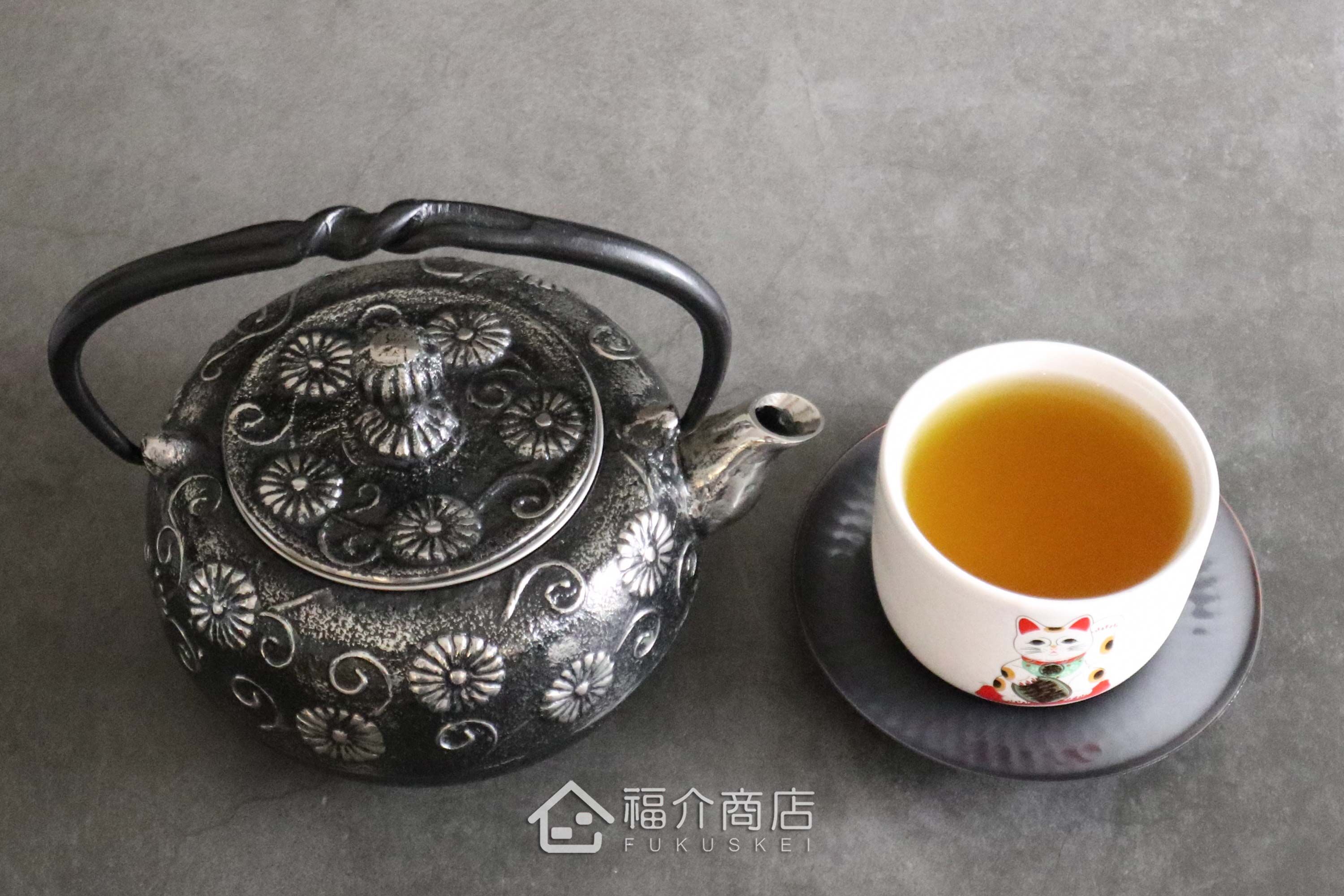 煮水泡茶用的日本砂鐵材質鐵壺