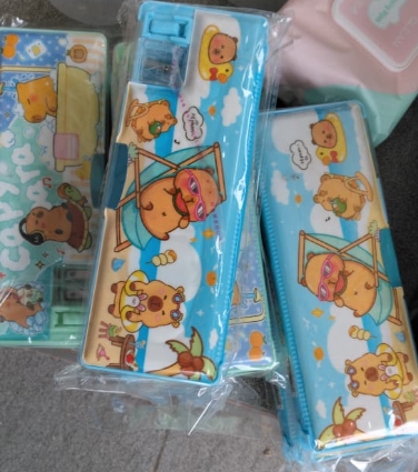 清货 卡皮巴拉铅笔盒（款式随机）