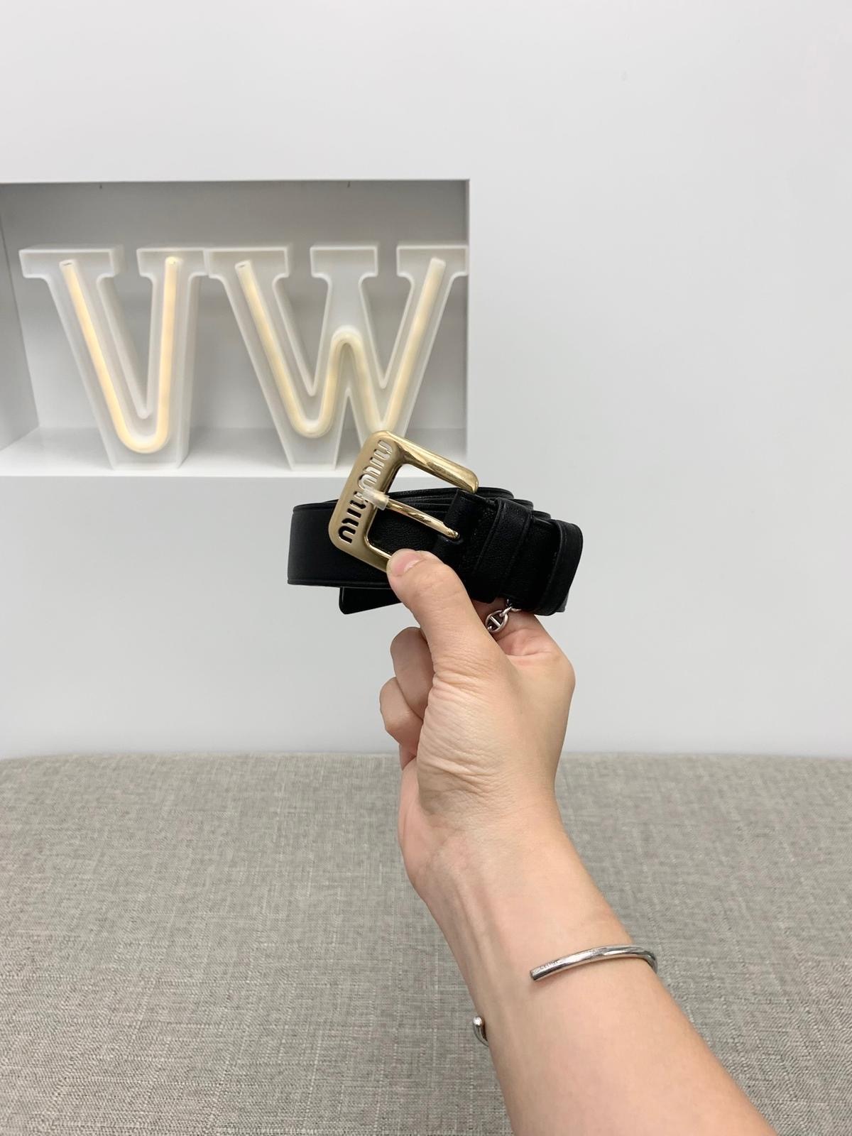 Miu Miu Leather Belt