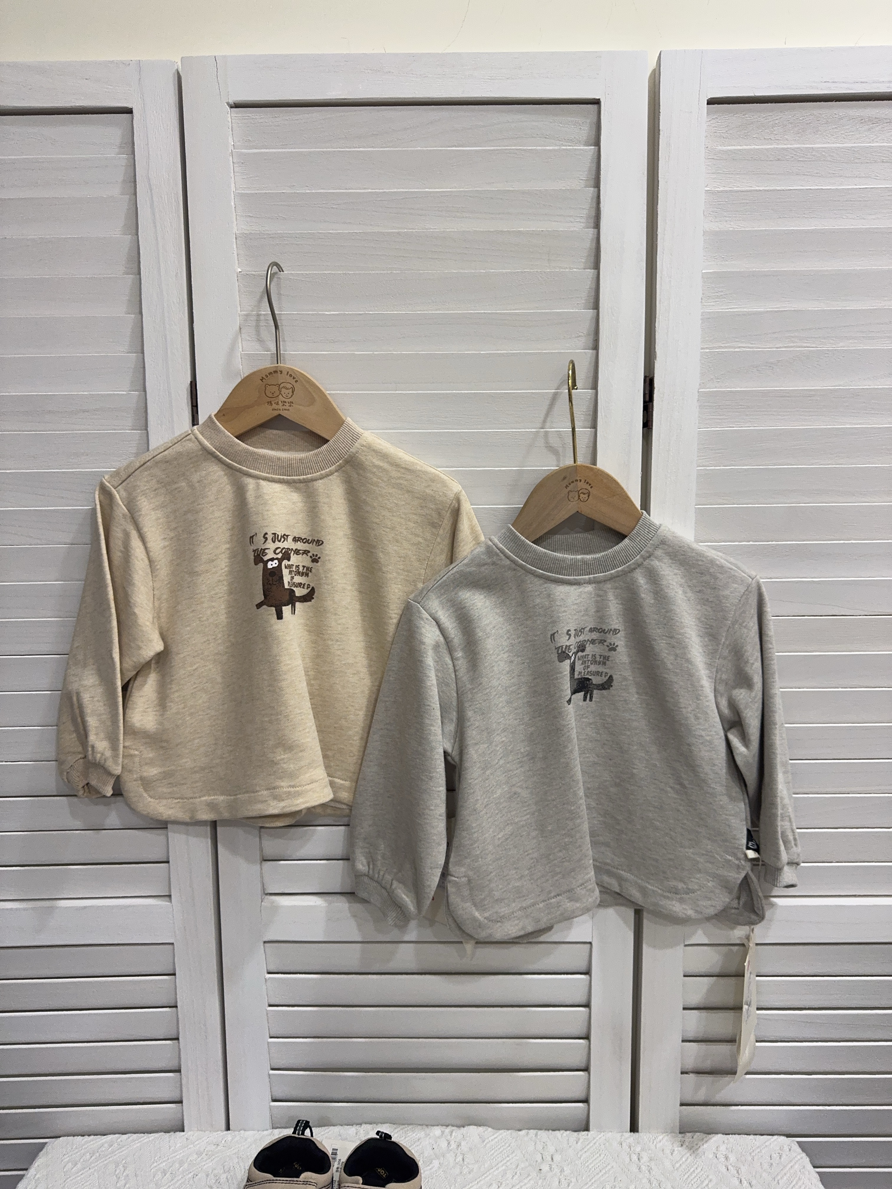 NH6630下擺圓弧狗狗上衣c126