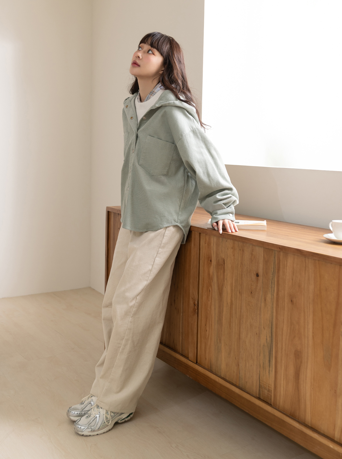 【期間限定】燈心絨連帽長袖襯衫外套