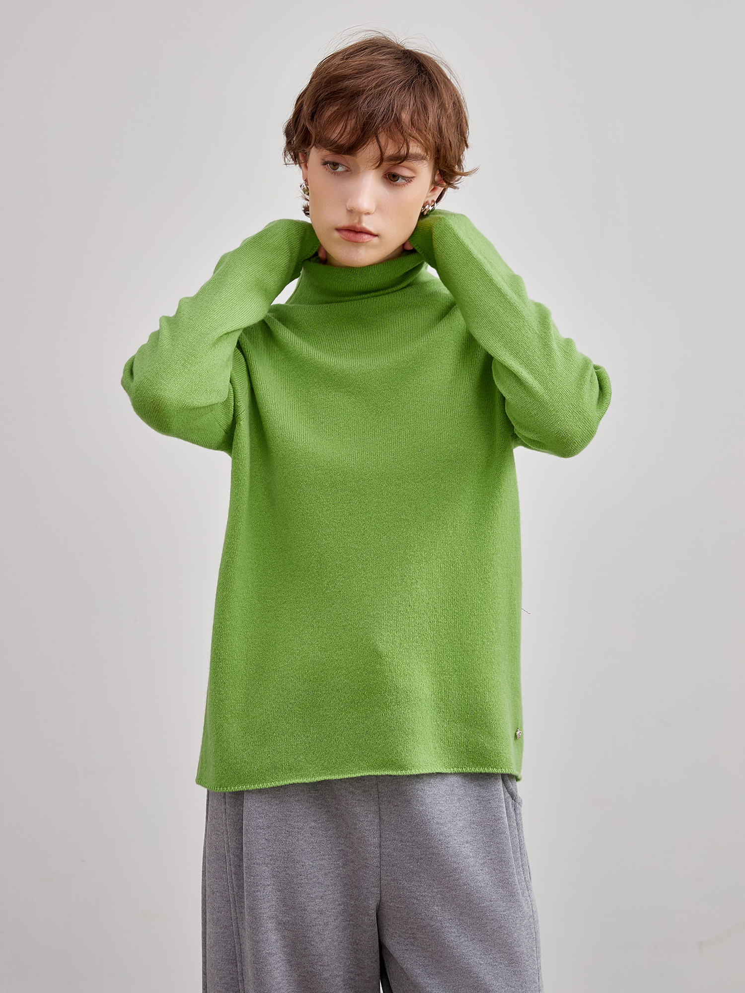 mi-tu 羊毛高領針織衫