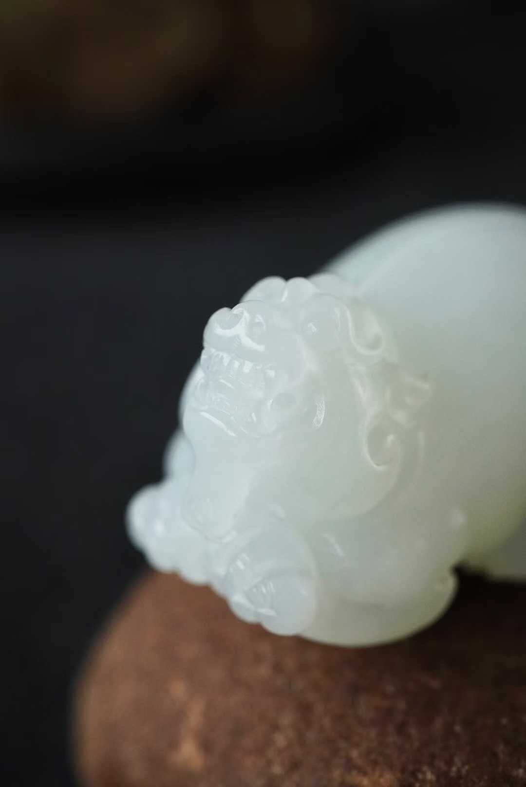 923432 和田玉羊脂玉貔貅掛件